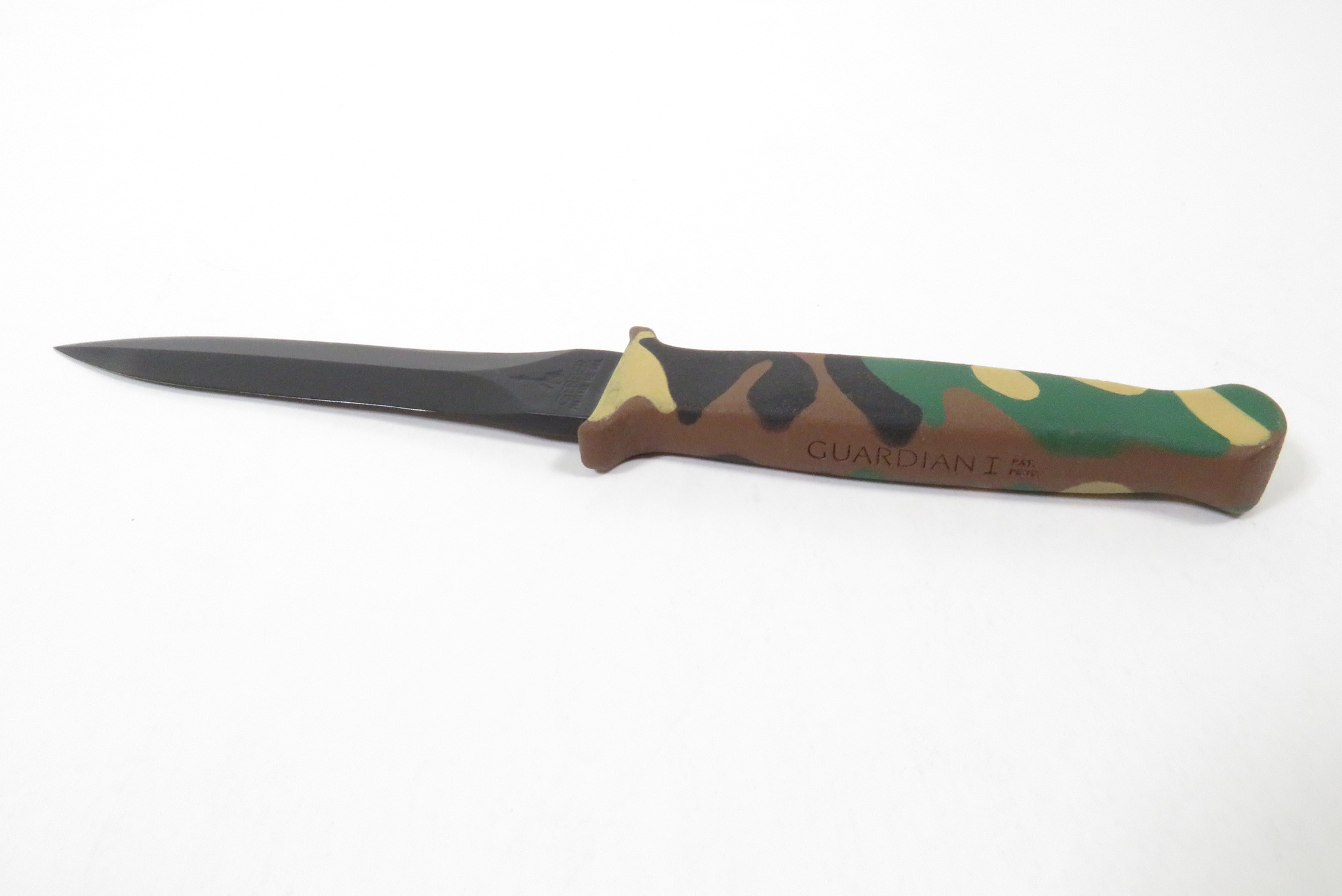 Gerber Legendary Blades GUARDIAN I Camo 9
