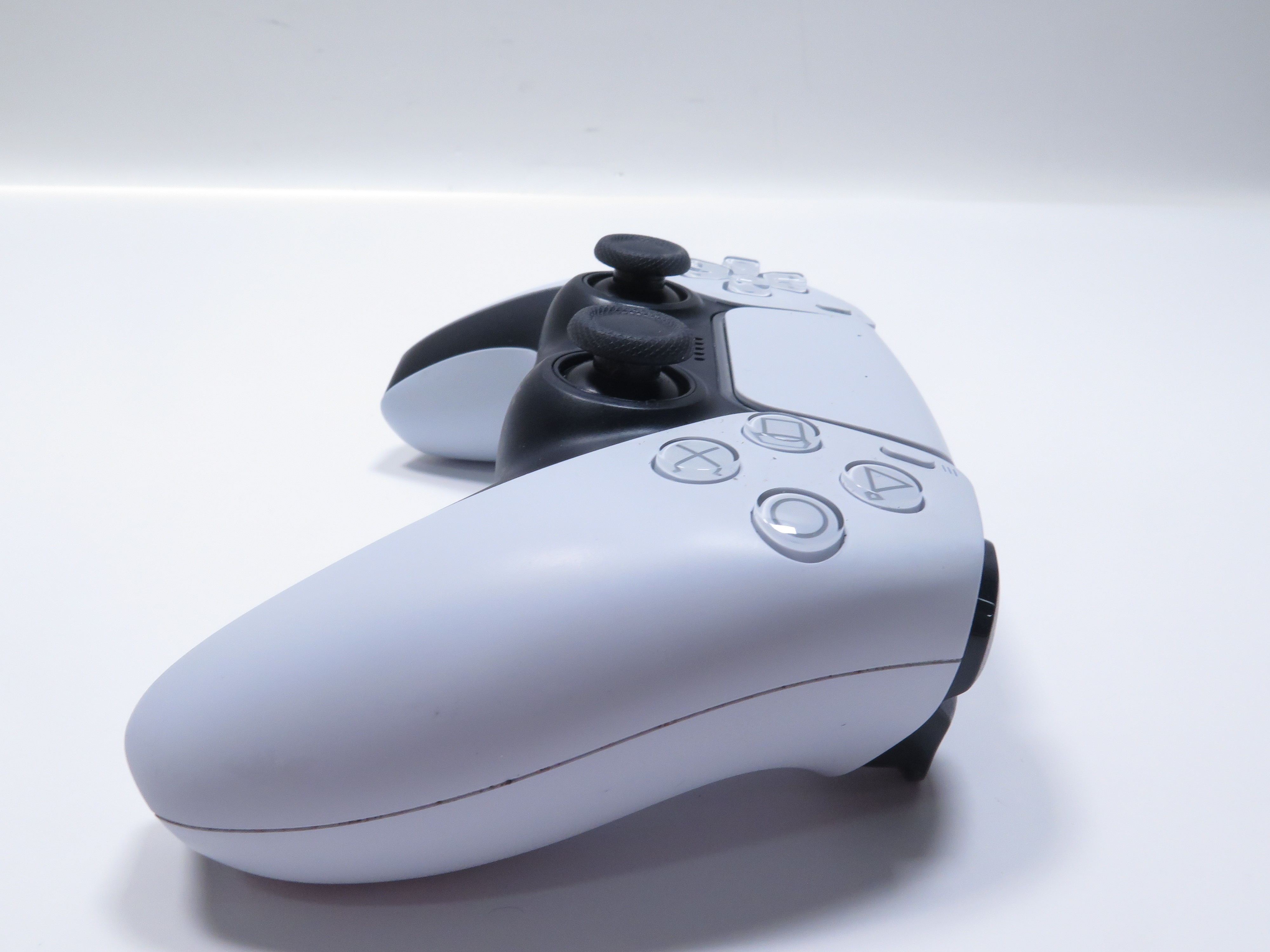 Sony CFI-ZCT1W PlayStation 5 DualSense Wireless Controller