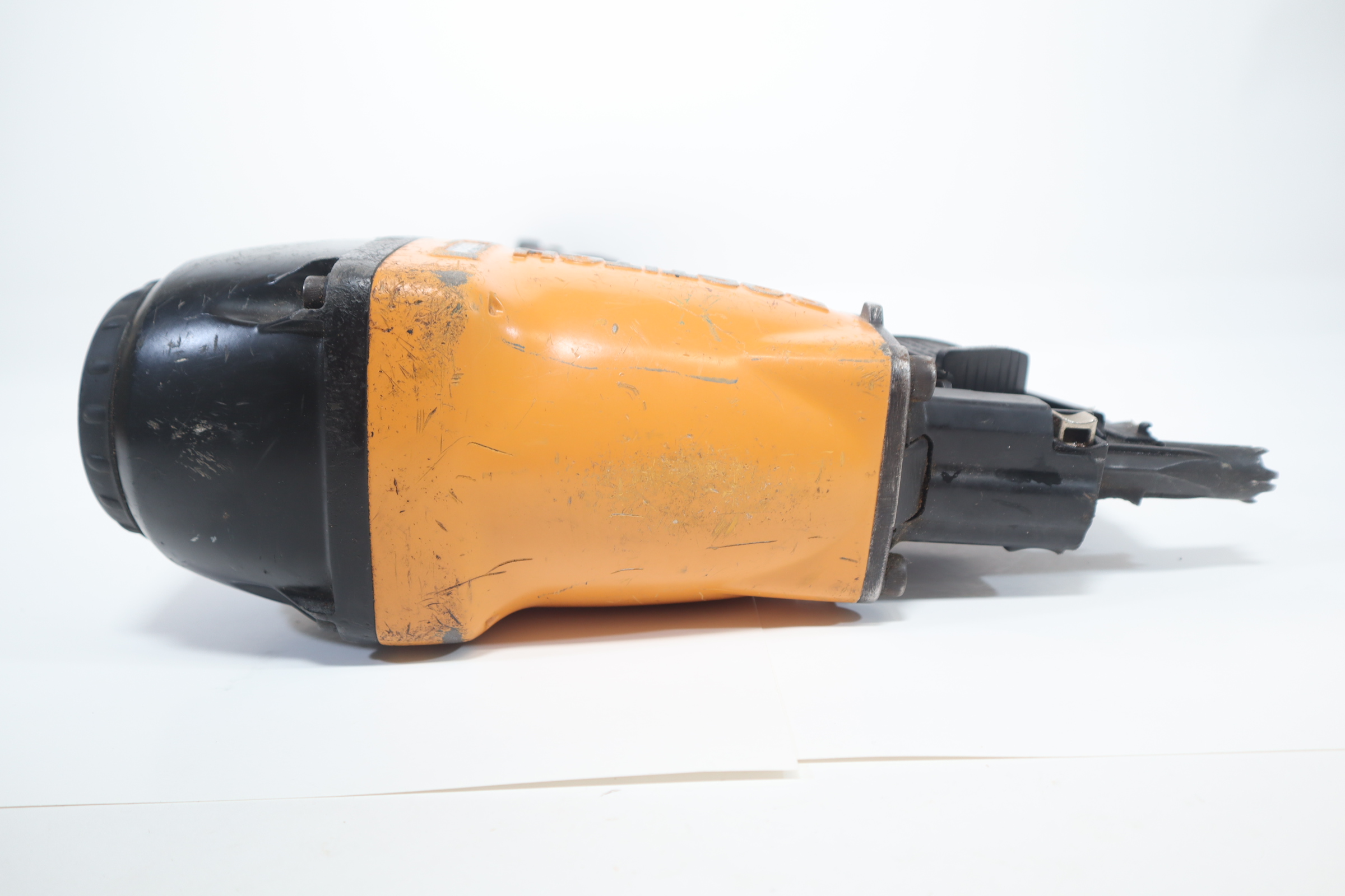 Bostitch F28WW 28 Degree Pneumatic Industrial Framing Nailer