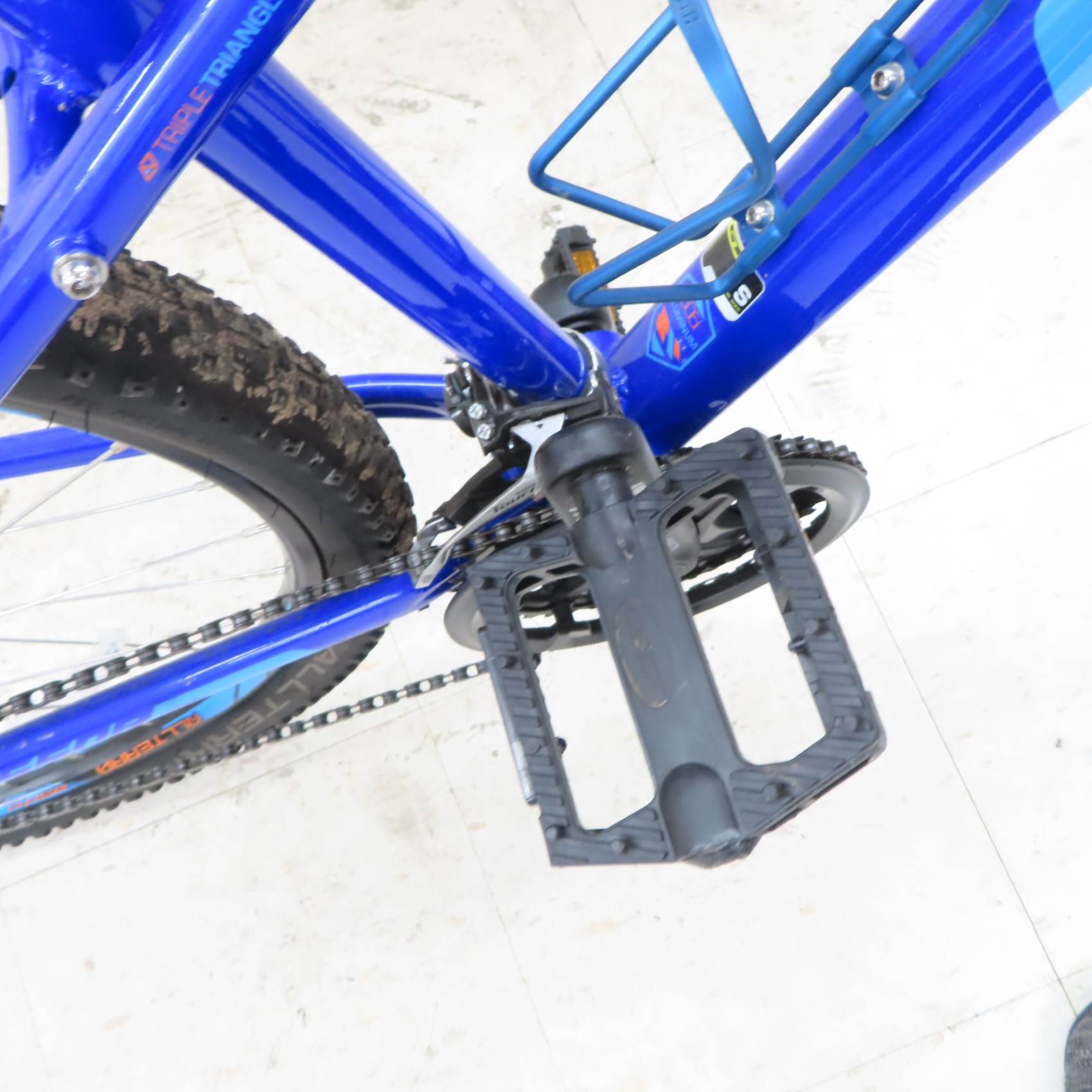 BLUE MOUNTAIN Amistad22インチ Blue Mountain Bikes at Tractor Supply Co.