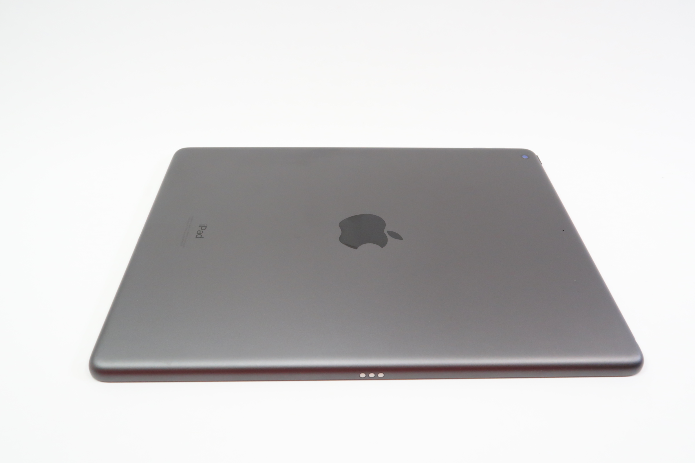 Apple iPad 9th Gen A2602 MK2K3LL/A 64GB Wi-Fi 10.2
