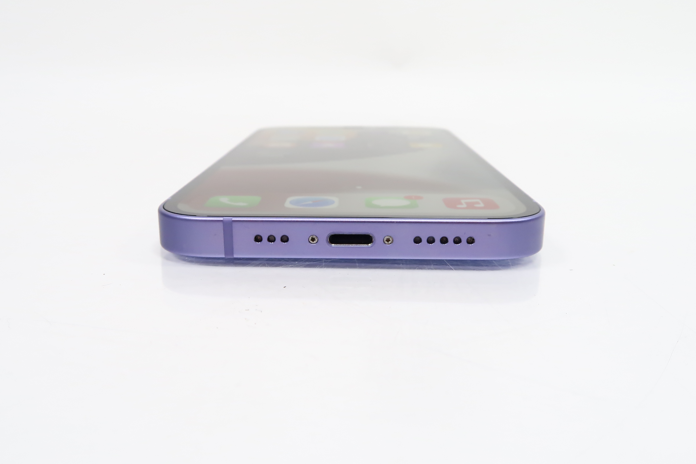 iPhone - mian $_57.PNG?set_id=880000500F