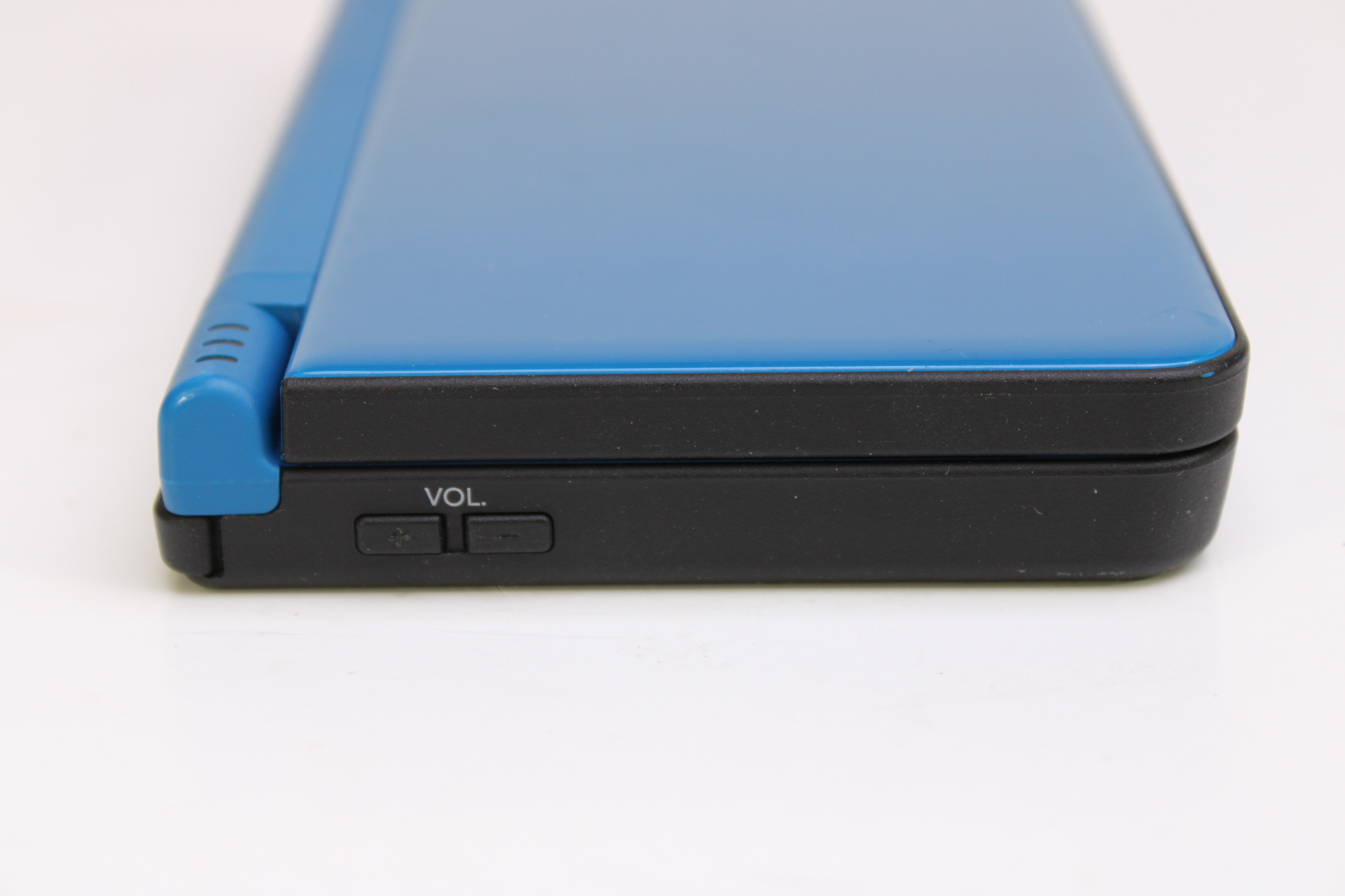 Nintendo DSi XL UTL-001 Dual-Screen Handheld Compact Video Game