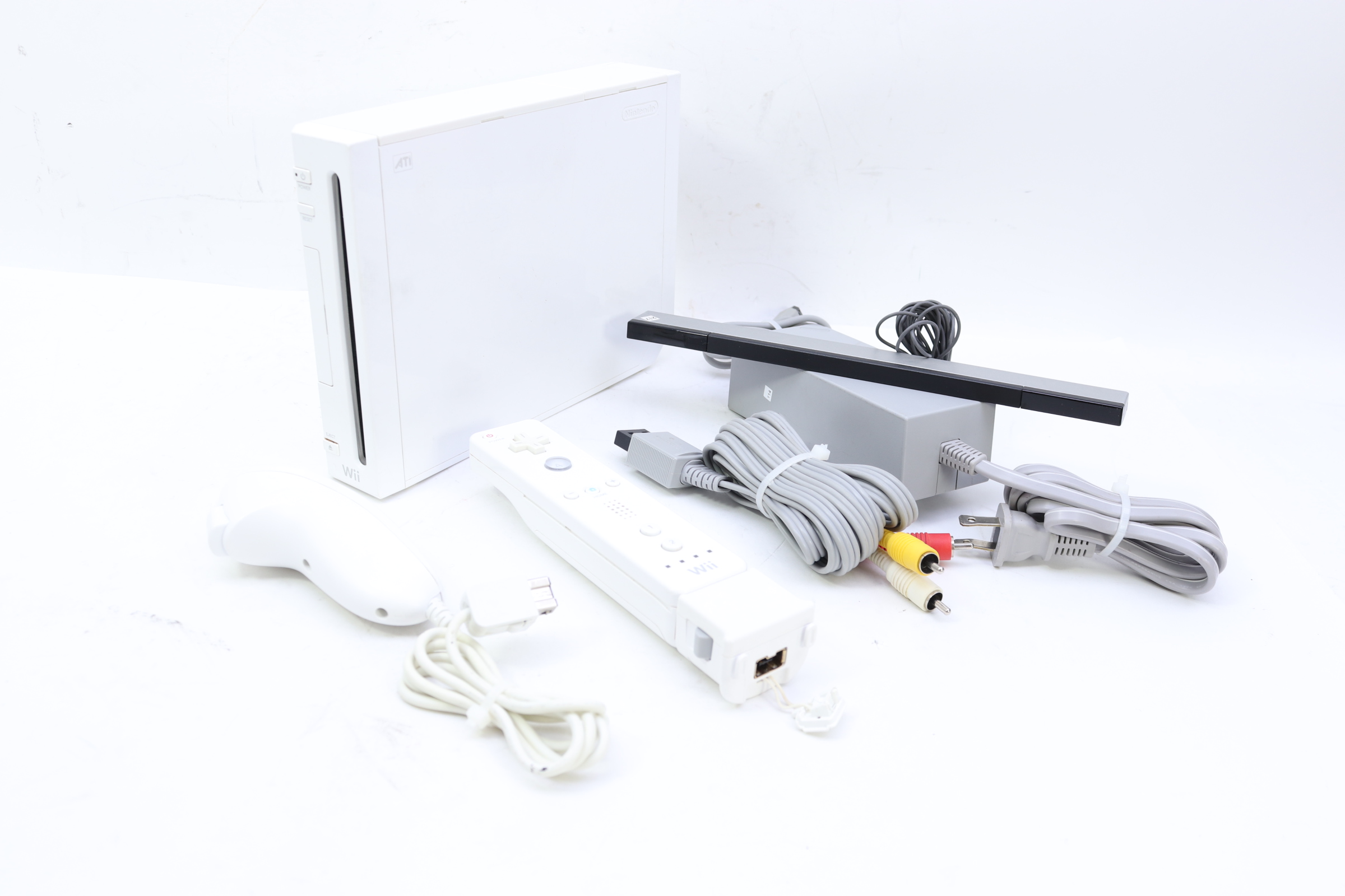 Nintendo Wii RVL-001 512 cheapest MB Home Console - White CONSOLE ONLY (NOT TESTED)