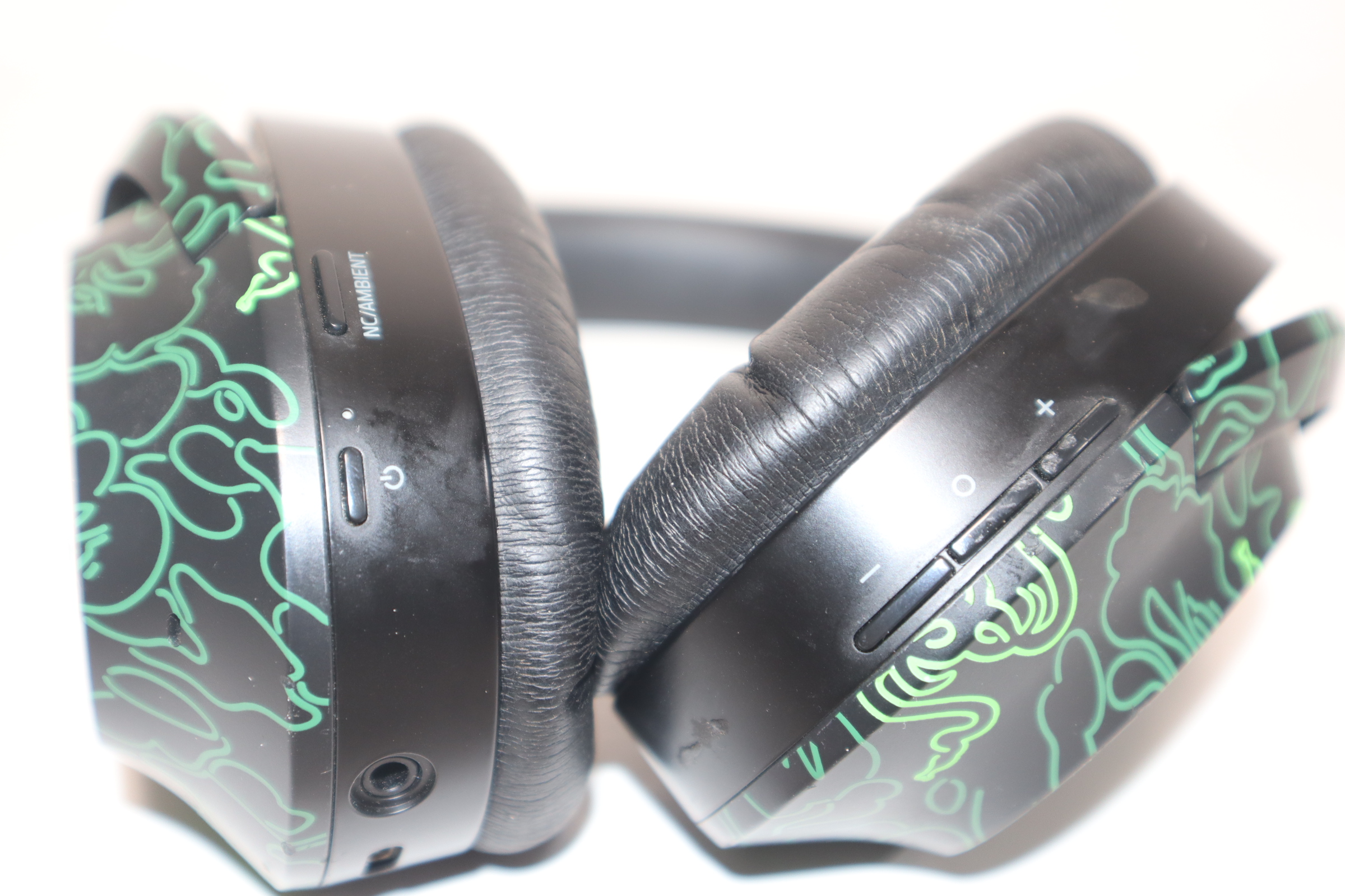 Razer x A Bathing Ape Opus RZ04-024901 THX Noise Cancelling