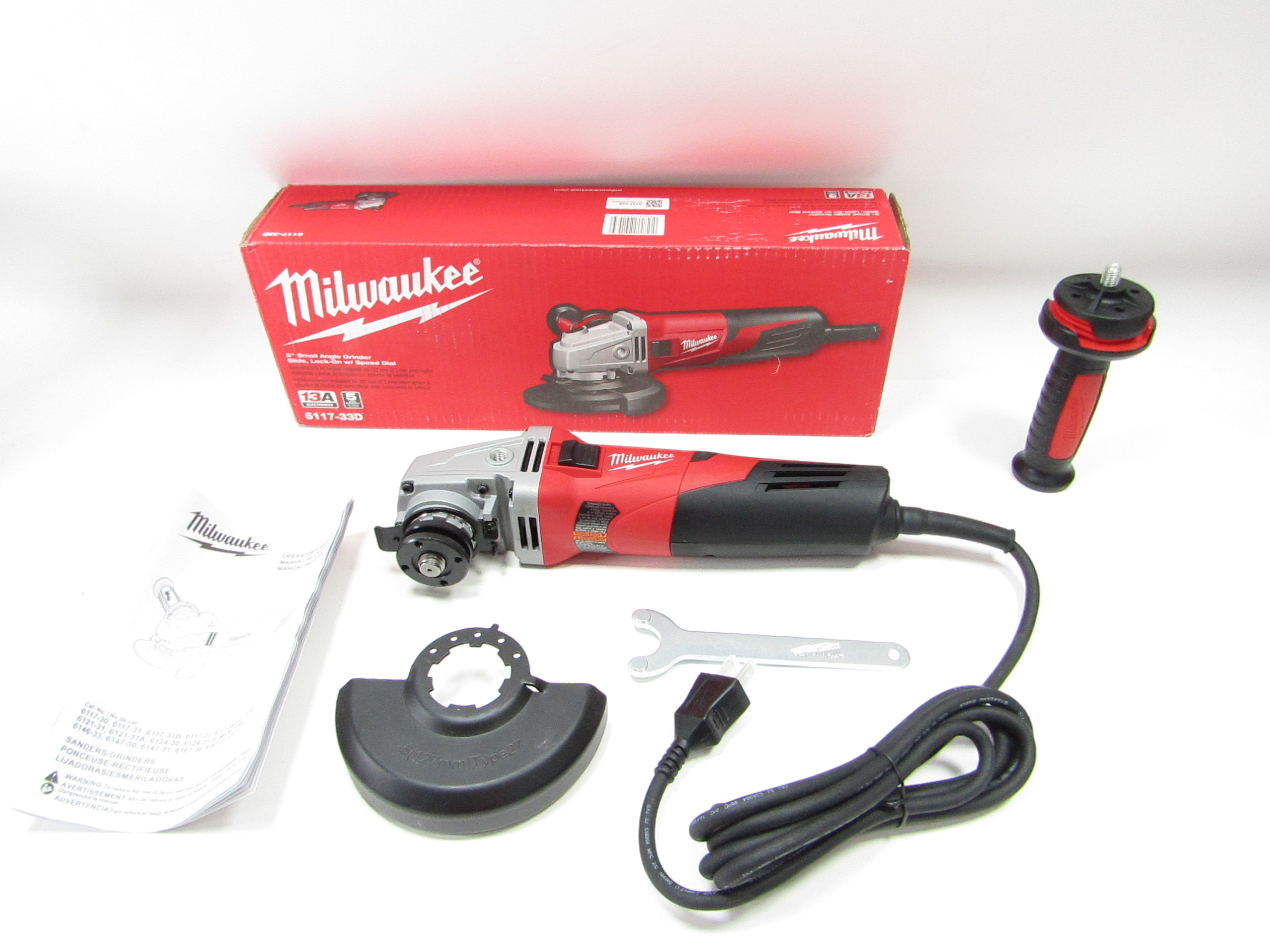 Milwaukee Electric Tool 6117-33D - Angle Grinder - 120 V, Corded, 11000 rpm, 5 in Max Disc Size, 13 A Milwaukee Electric Tool 6117-33D - Angle Grinder - 120 V, Corded