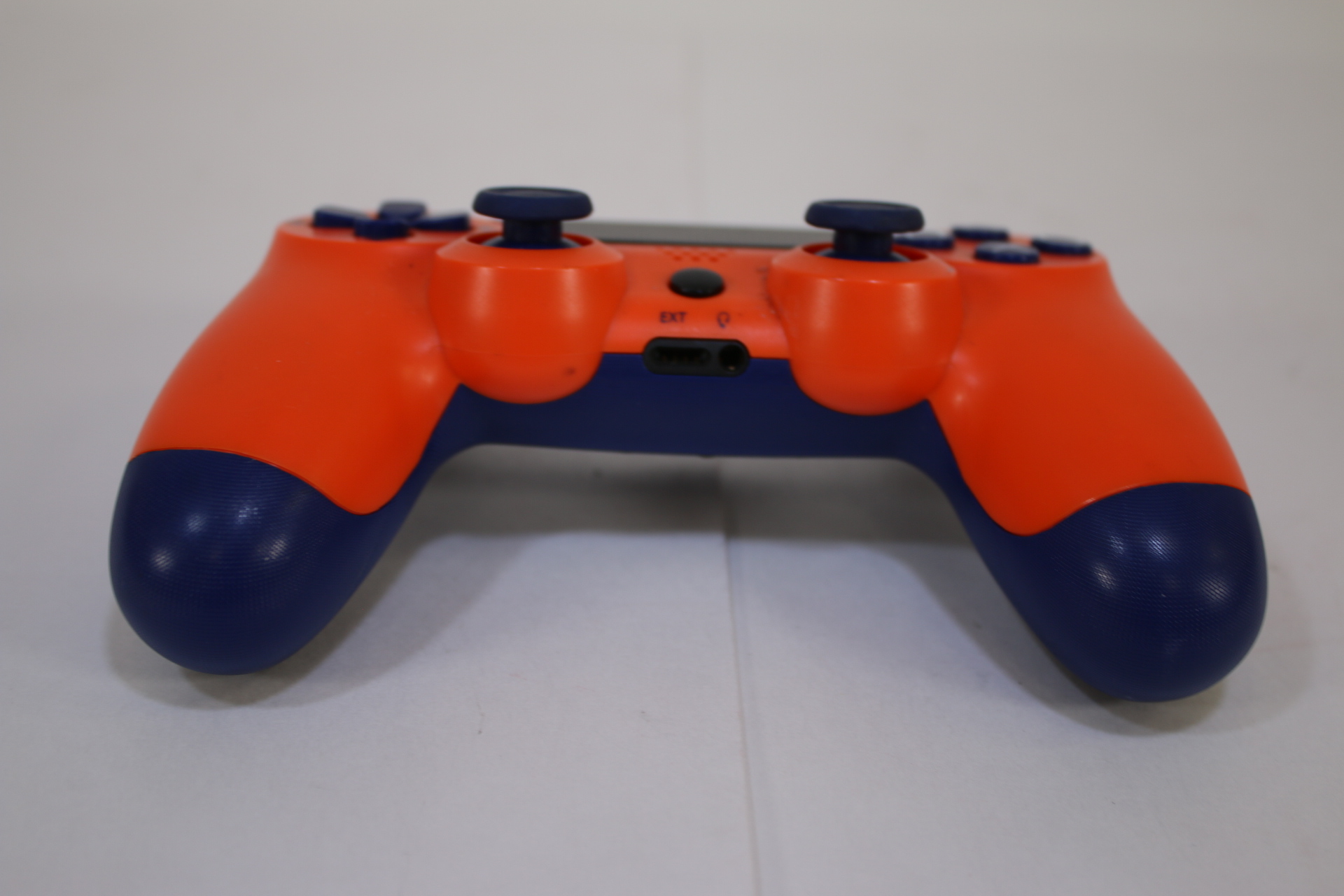 Sony CUH-ZCT2E DualShock 4 V2 PlayStation 4 Wireless Controller