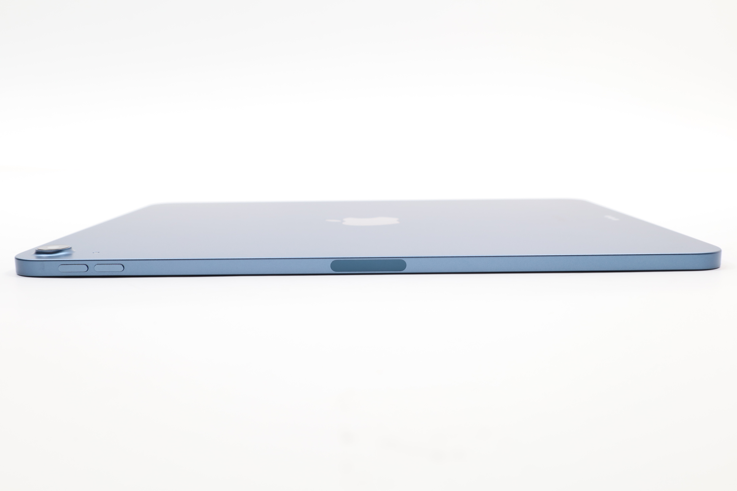 Apple iPad Air 5th Gen MM9E3LL/A 64GB Wi-Fi 10.9" Tablet - Blue