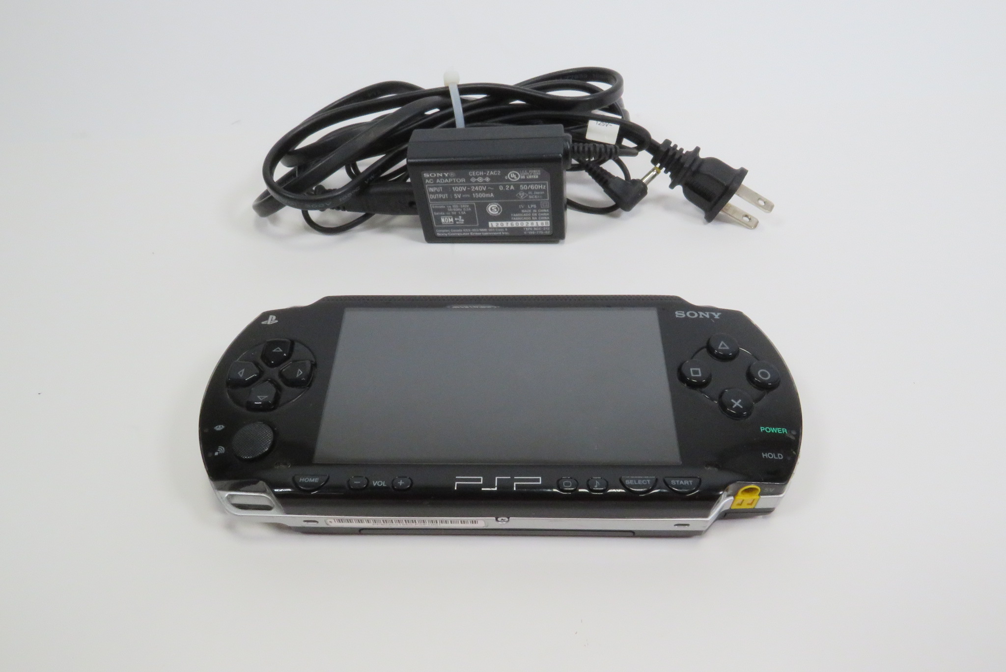 Sony PSP 1001 B2 store with 22 games