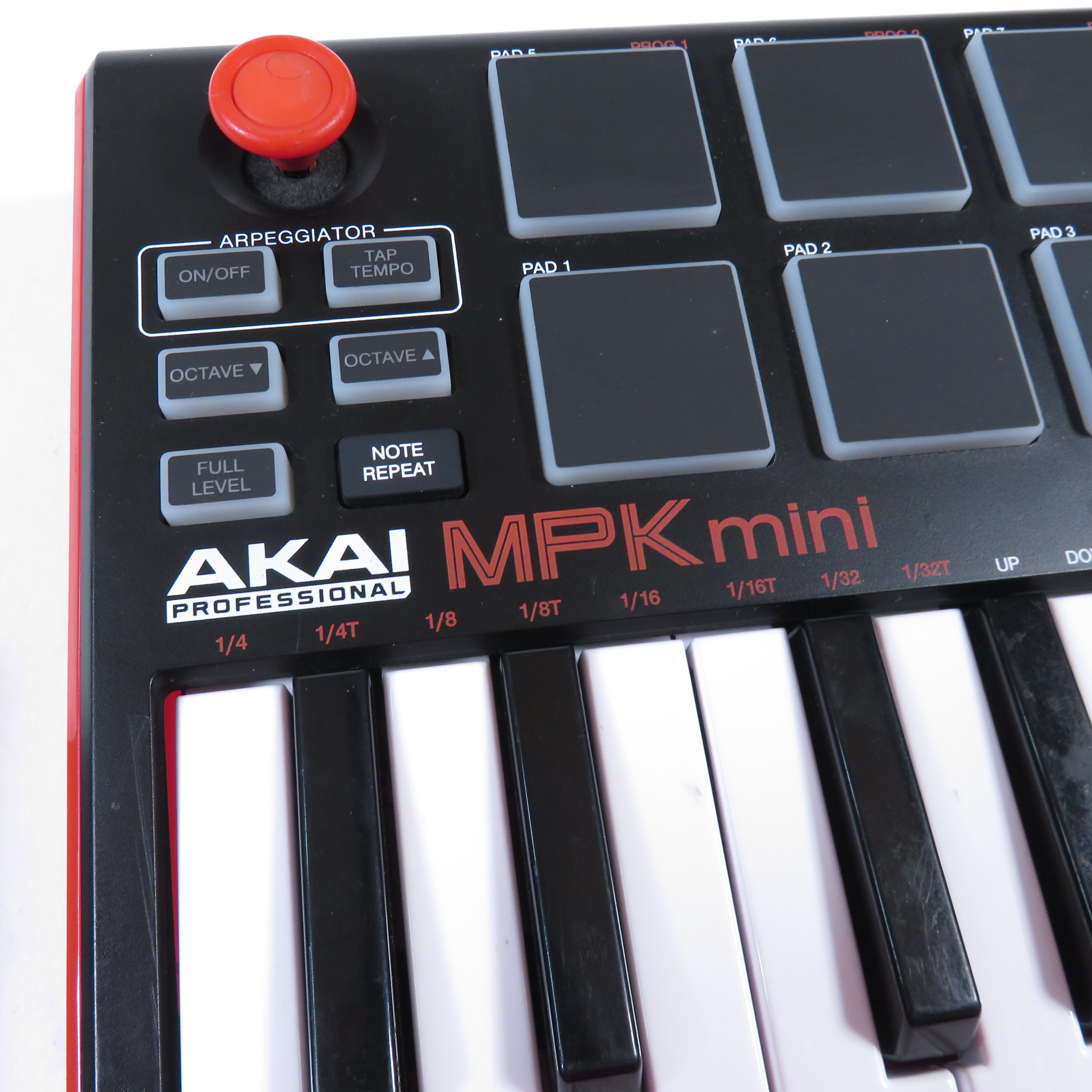 Akai Professional MPK mini MK1 Portable Compact Keyboard/Pad Controller