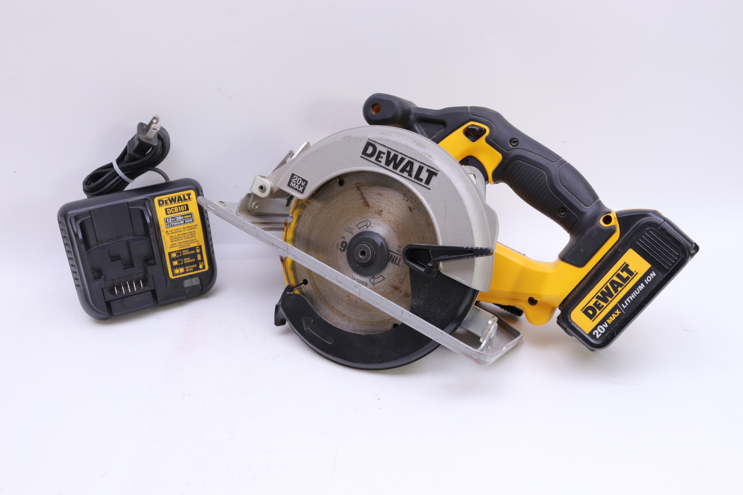 Lithium Ion 20 Volt Max Cordless 5 1/2" Circular Saw Tool 2 Blades  & Battery