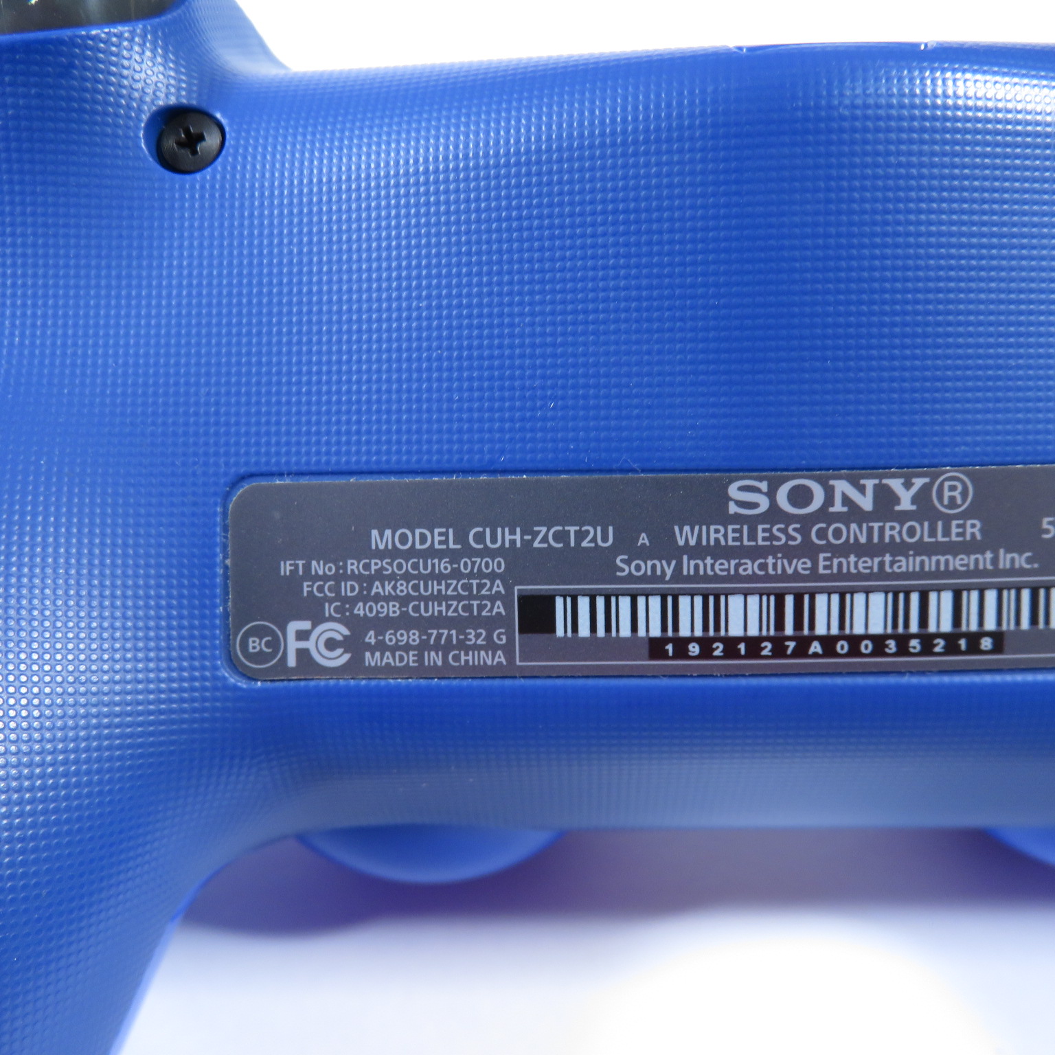 sony-dualshock-4-cuh-zct2u-for-the-playstation-4-video-game-controller