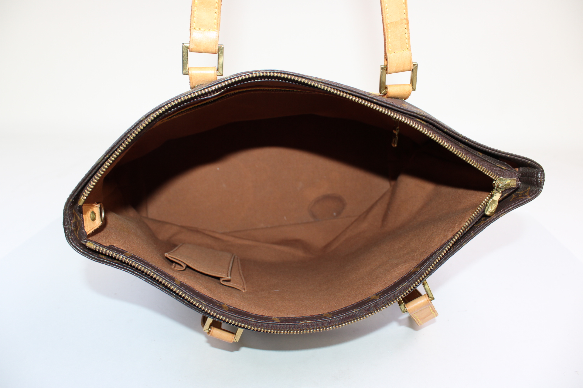 Louis Vuitton AR1929 Monogram Cabas Mezzo Handbag