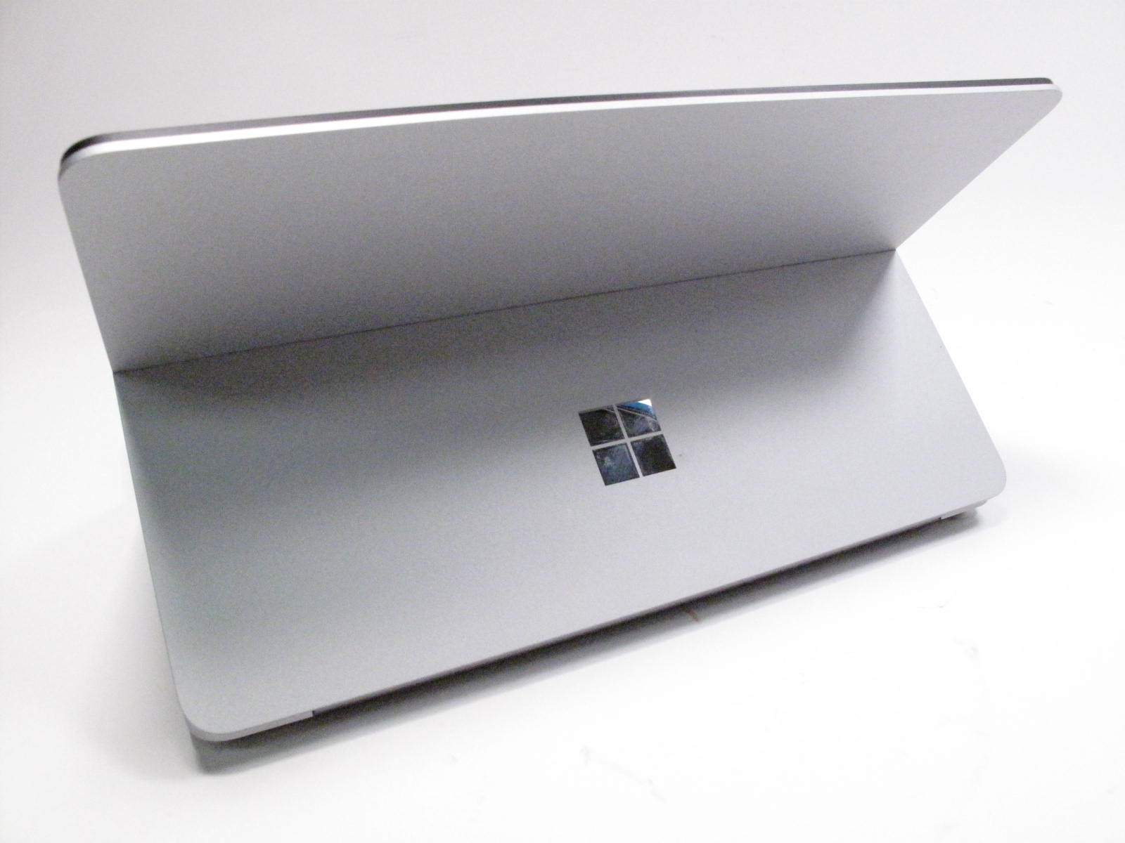 Microsoft Surface Studio 1964 Windows 11 256GB SSD 16GB RAM Core i5 Gen 14