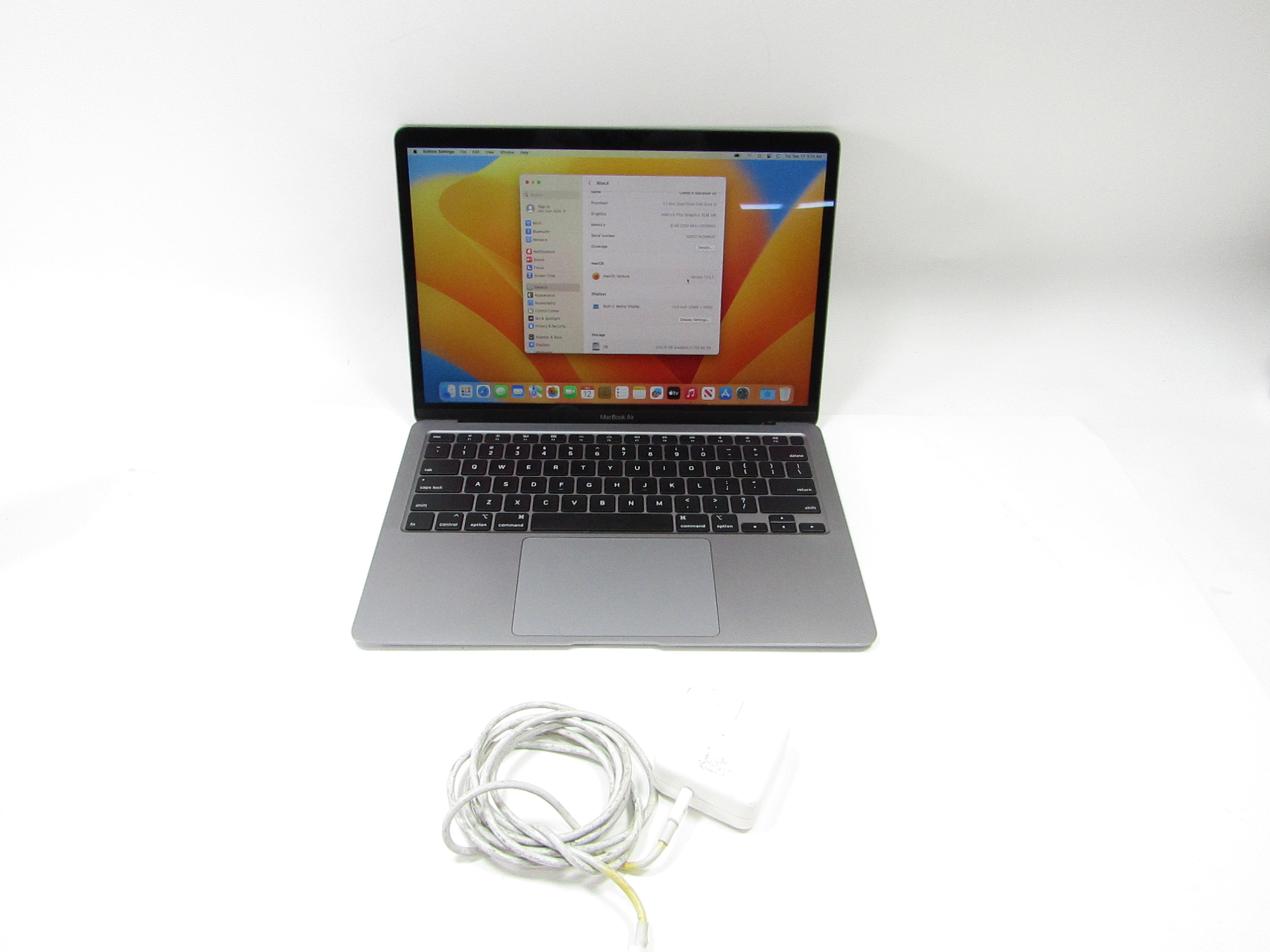 Apple MacBook Air 2020 MWTJ2LL/A Core i3-1000NG4 1.1GHz 8GB RAM
