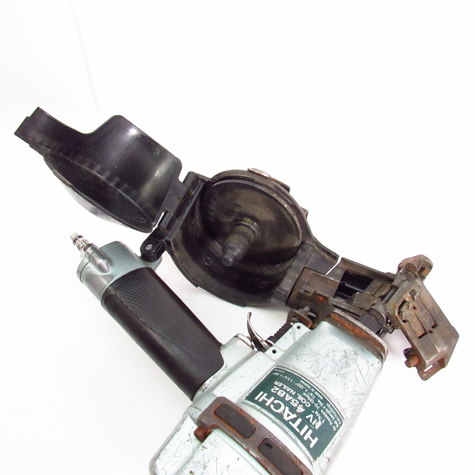 Hitachi NV45AB2 13/4'' Air Pneumatic Coil Roofing Nailer 2806