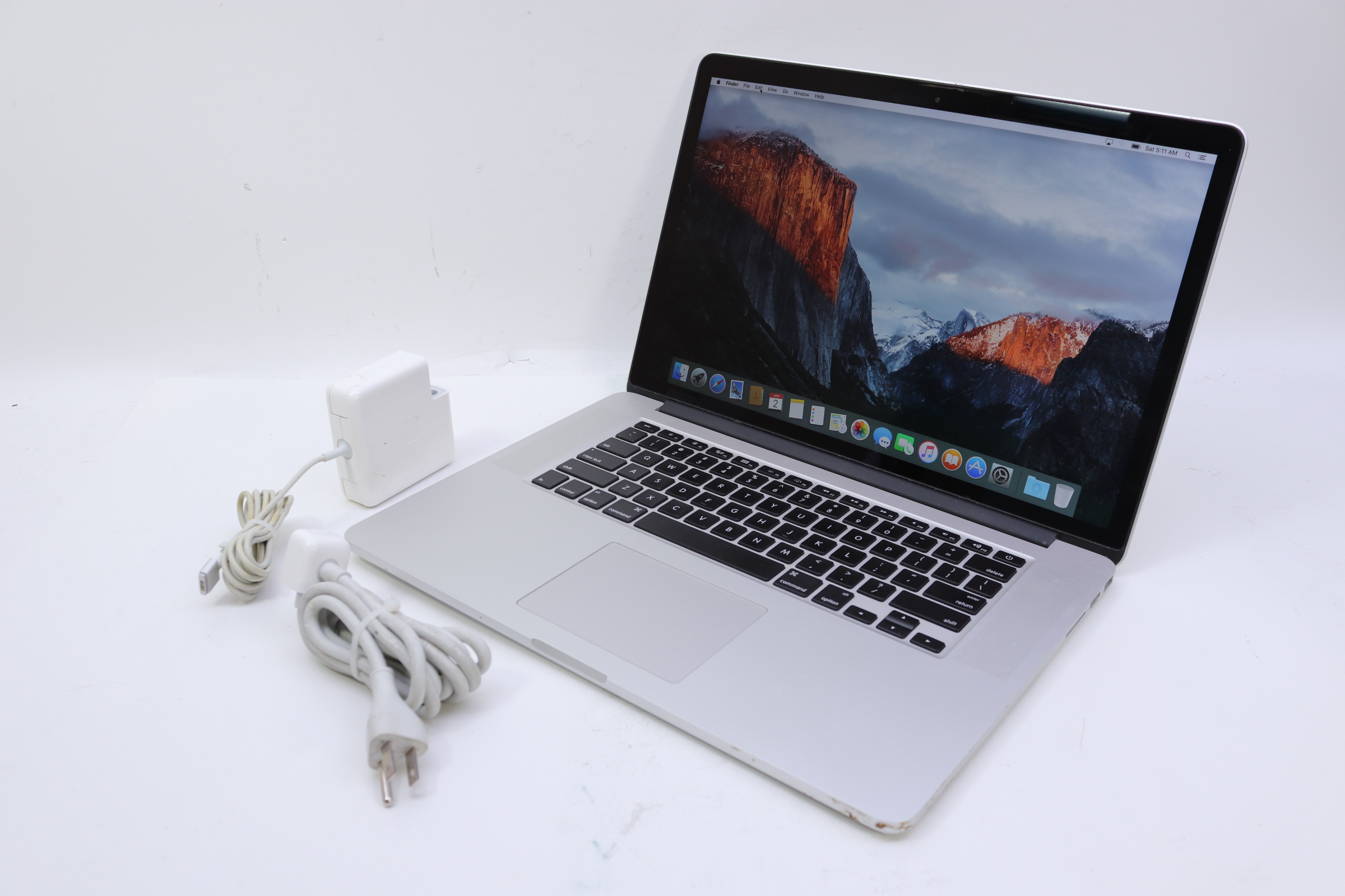 Apple MacBook Pro 2015 MJLT2LL/A Core i7-4870HQ 2.5GHz 16GB RAM