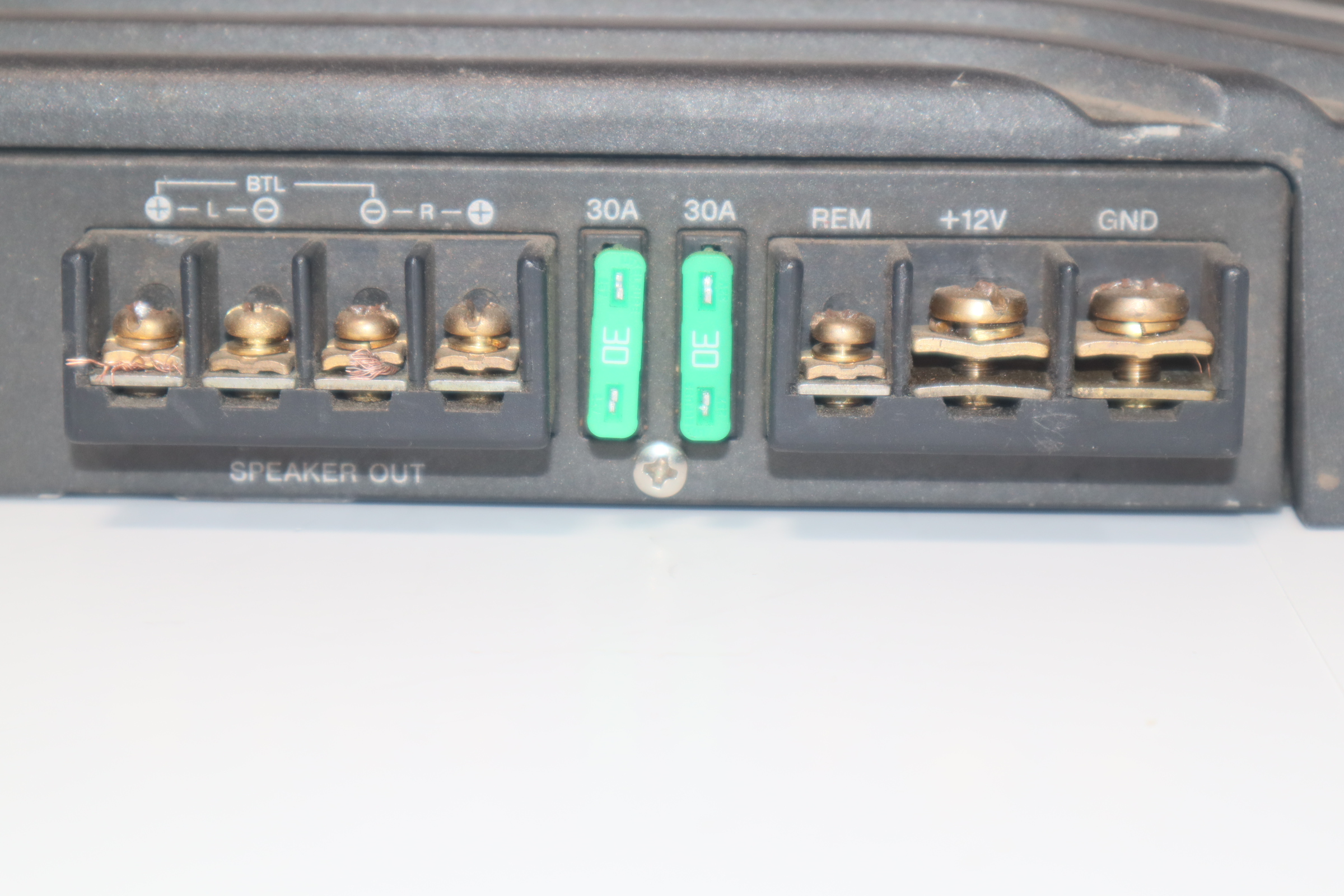 キャサページ JA2CH 2-Channel Amplifier from Jensen Mobile - Shop Now!