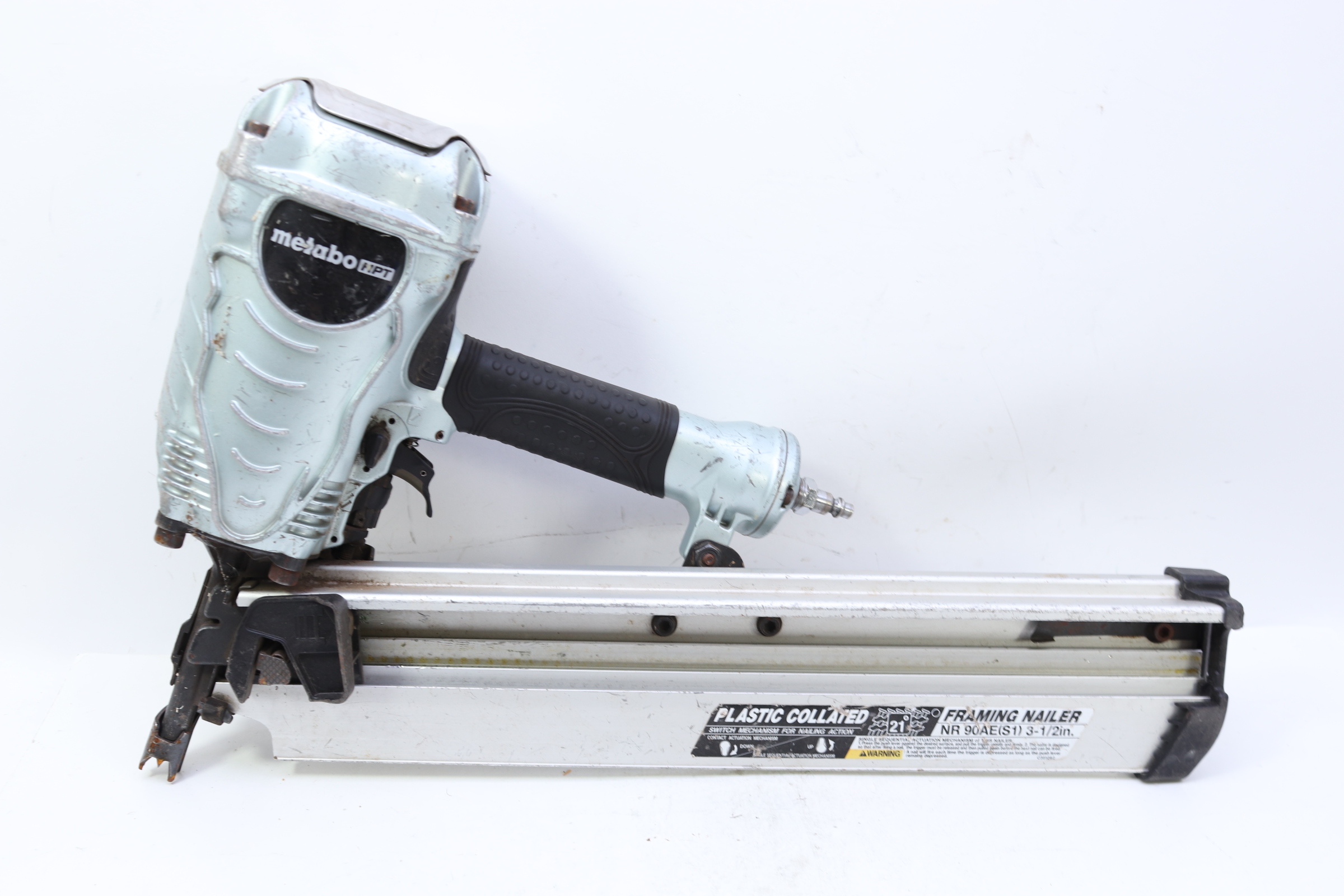 Metabo HPT NR90AES1 3 1/2" 21 Degree Pneumatic Framing Nail Gun 1645