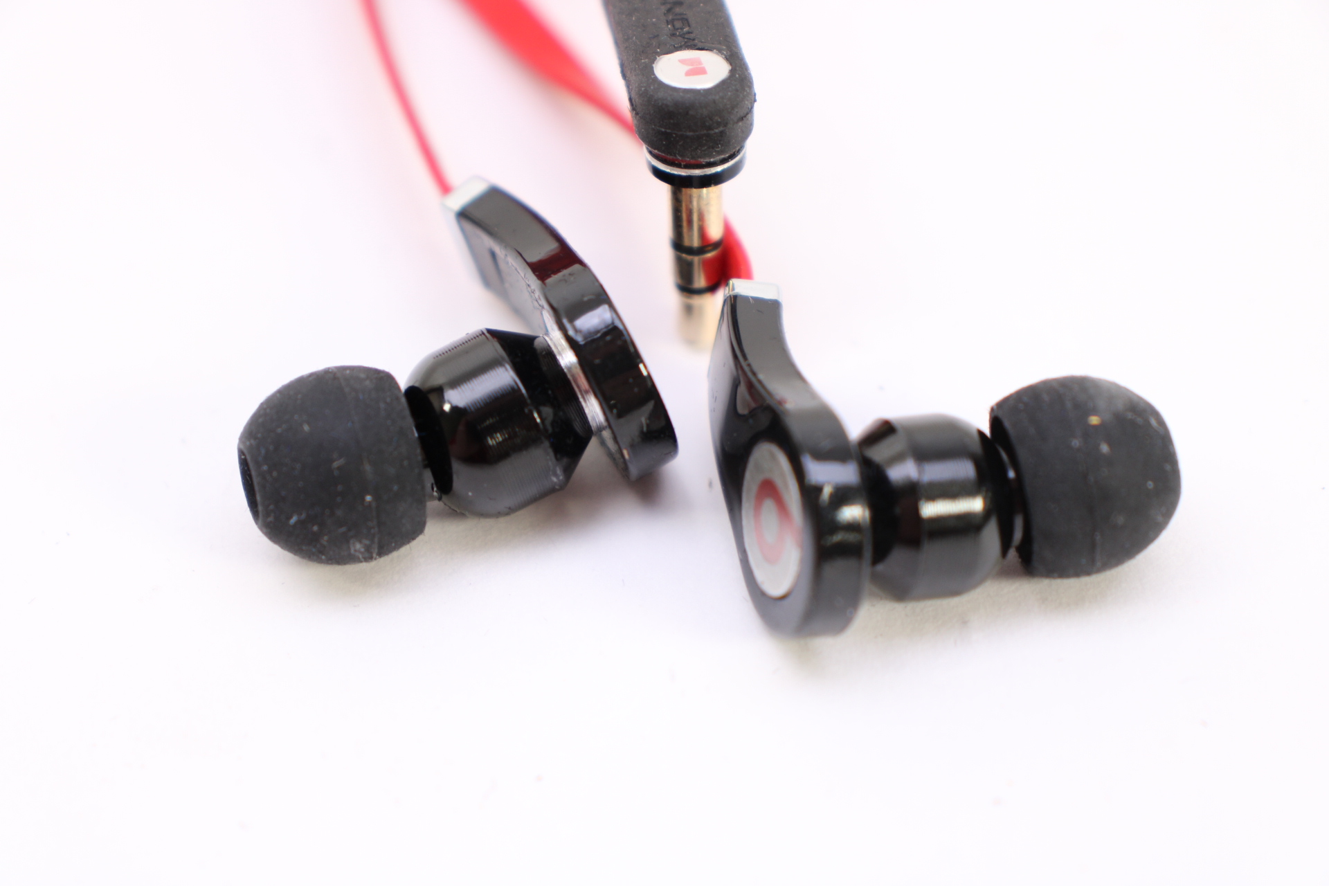 Beats by Dr. Dre 123888-00 Monster Tour High Resolution In-Ear