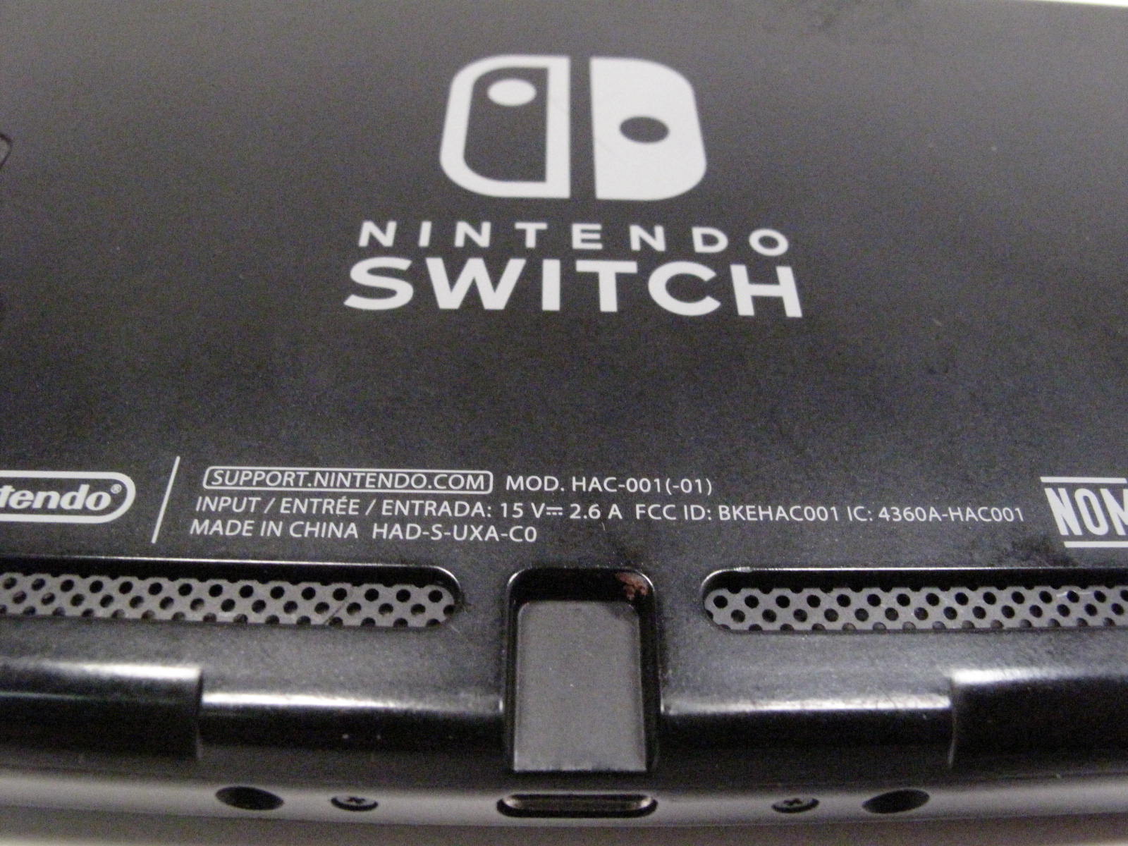 Nintendo Switch HAC-001 (01) 32GB Video Game System 5769