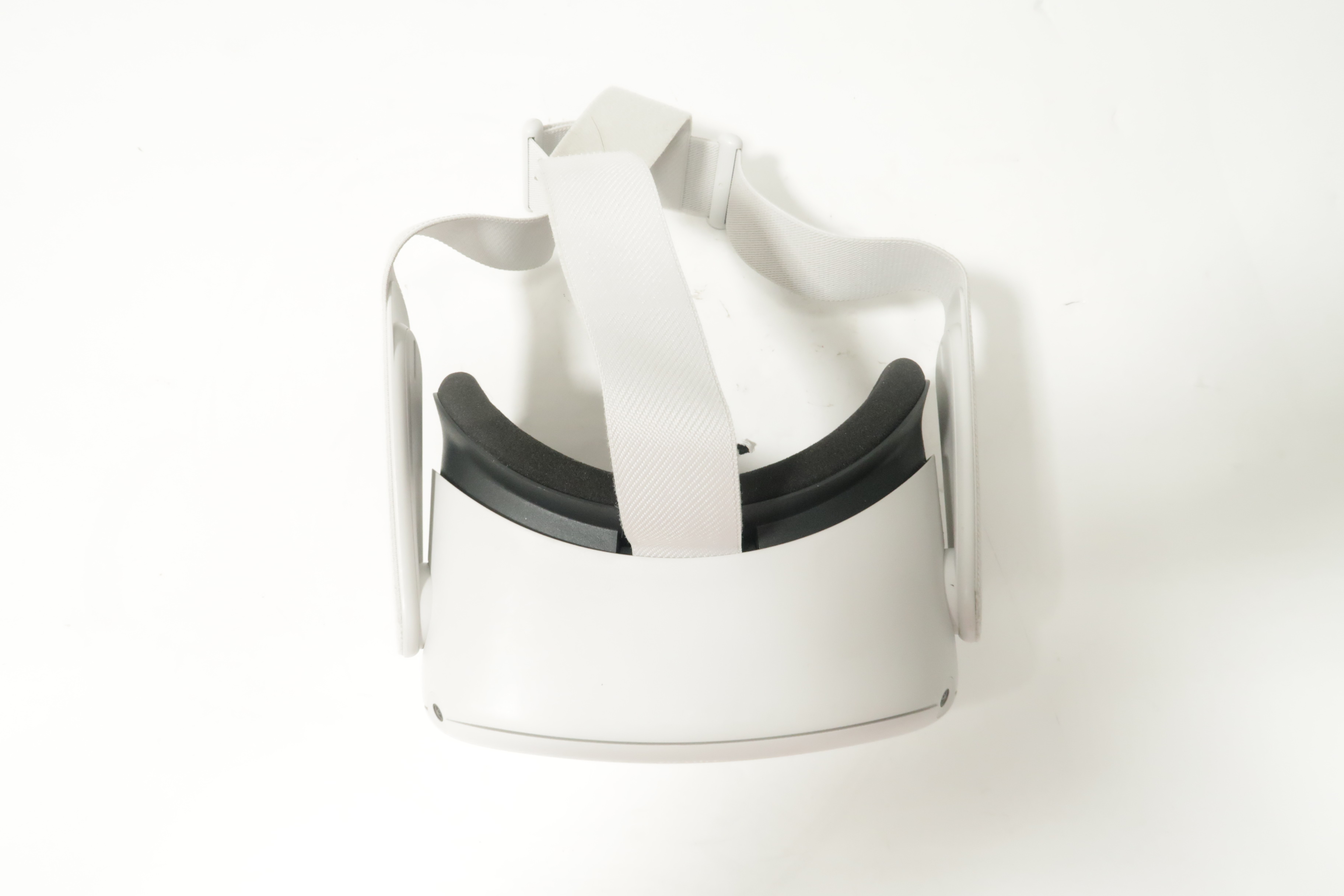 Oculus Quest 2 KW49CM 256GB AllinOne VR Headset White 6611