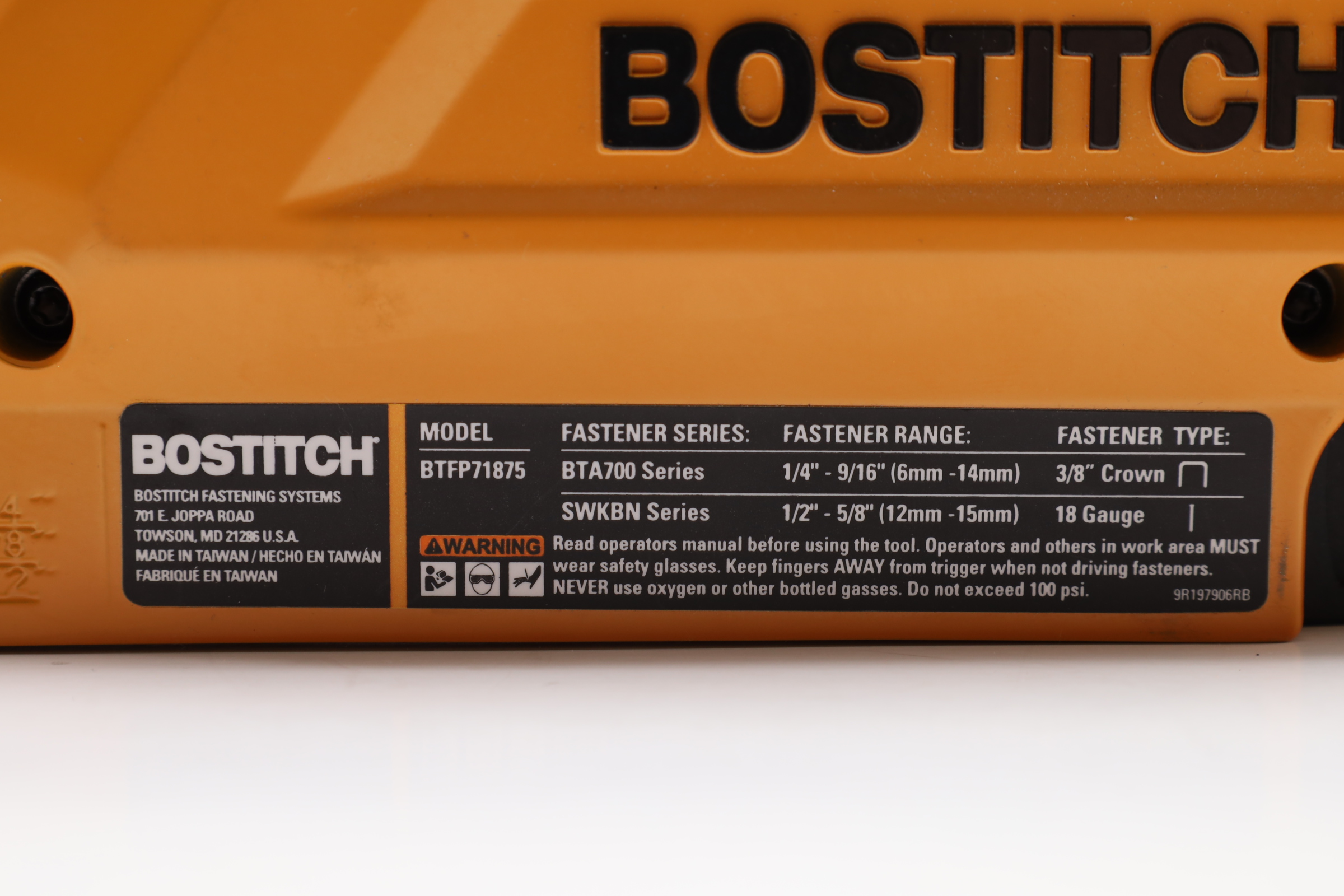 Bostitch BTFP71875 20Gauge 3/8" Narrow Pneumatic Crown Finish Stapler