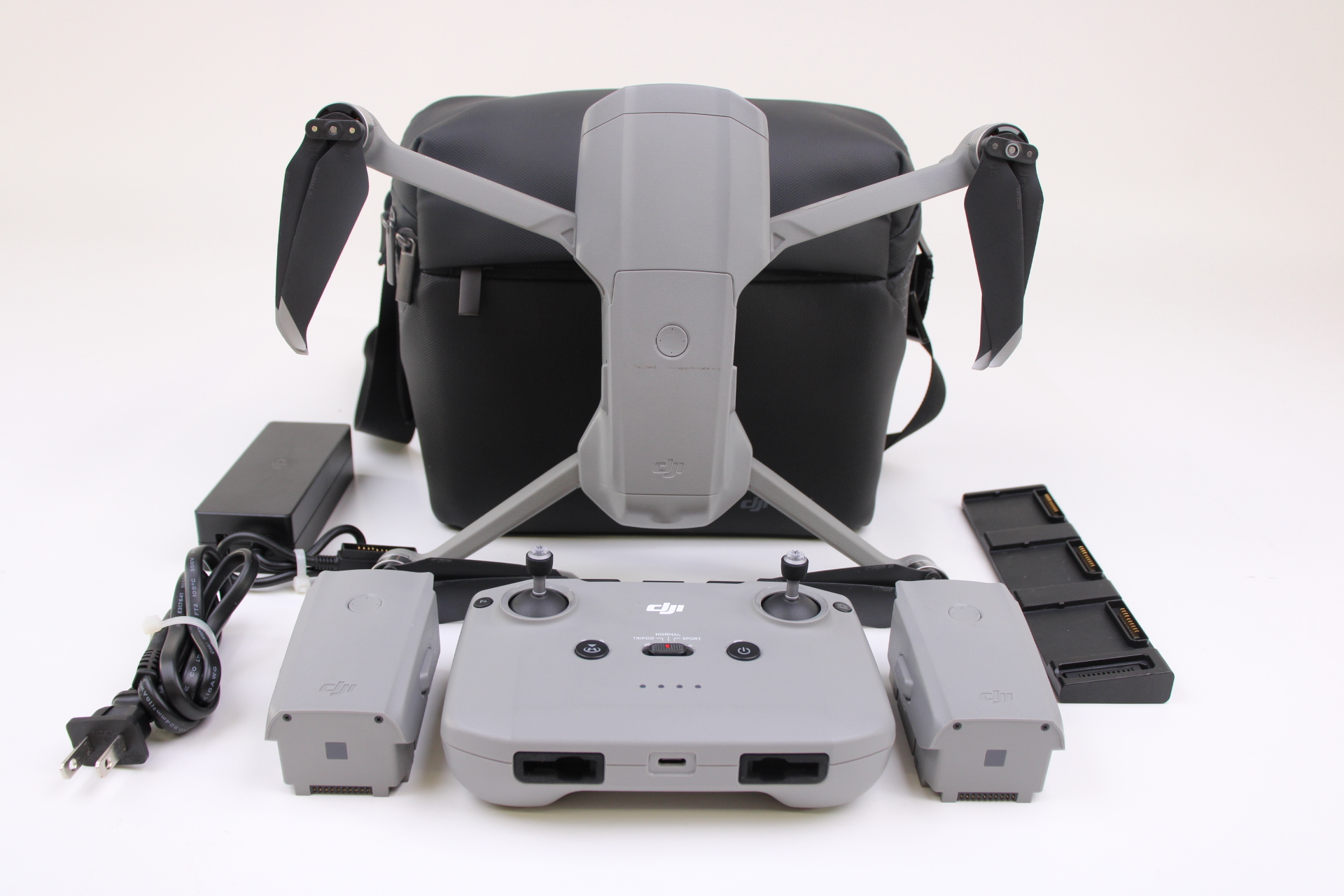 DJI Mavic Air 2 MA2UE3W Fly More Combo 48MP Camera 4K Video 8K