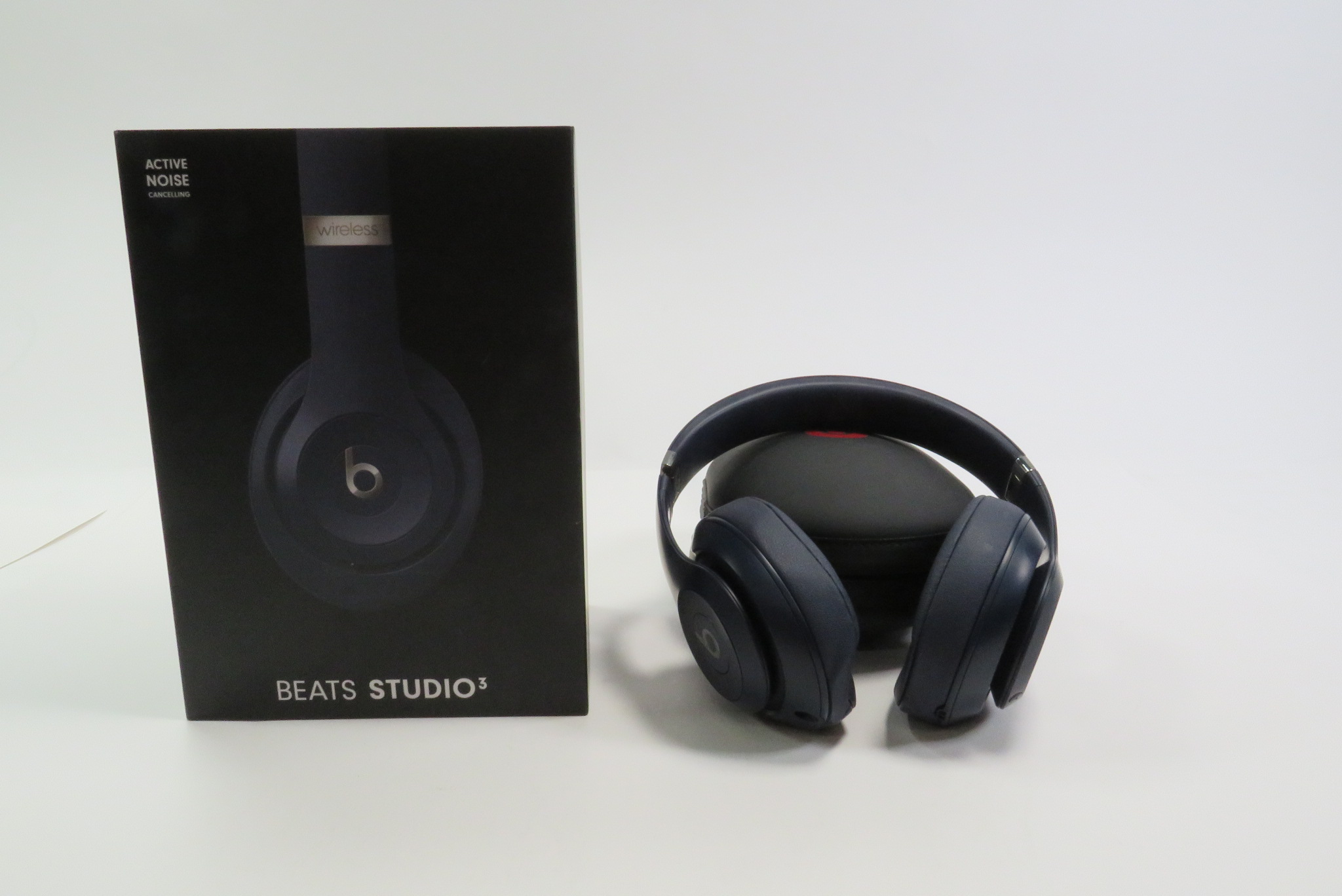 black beats studio box