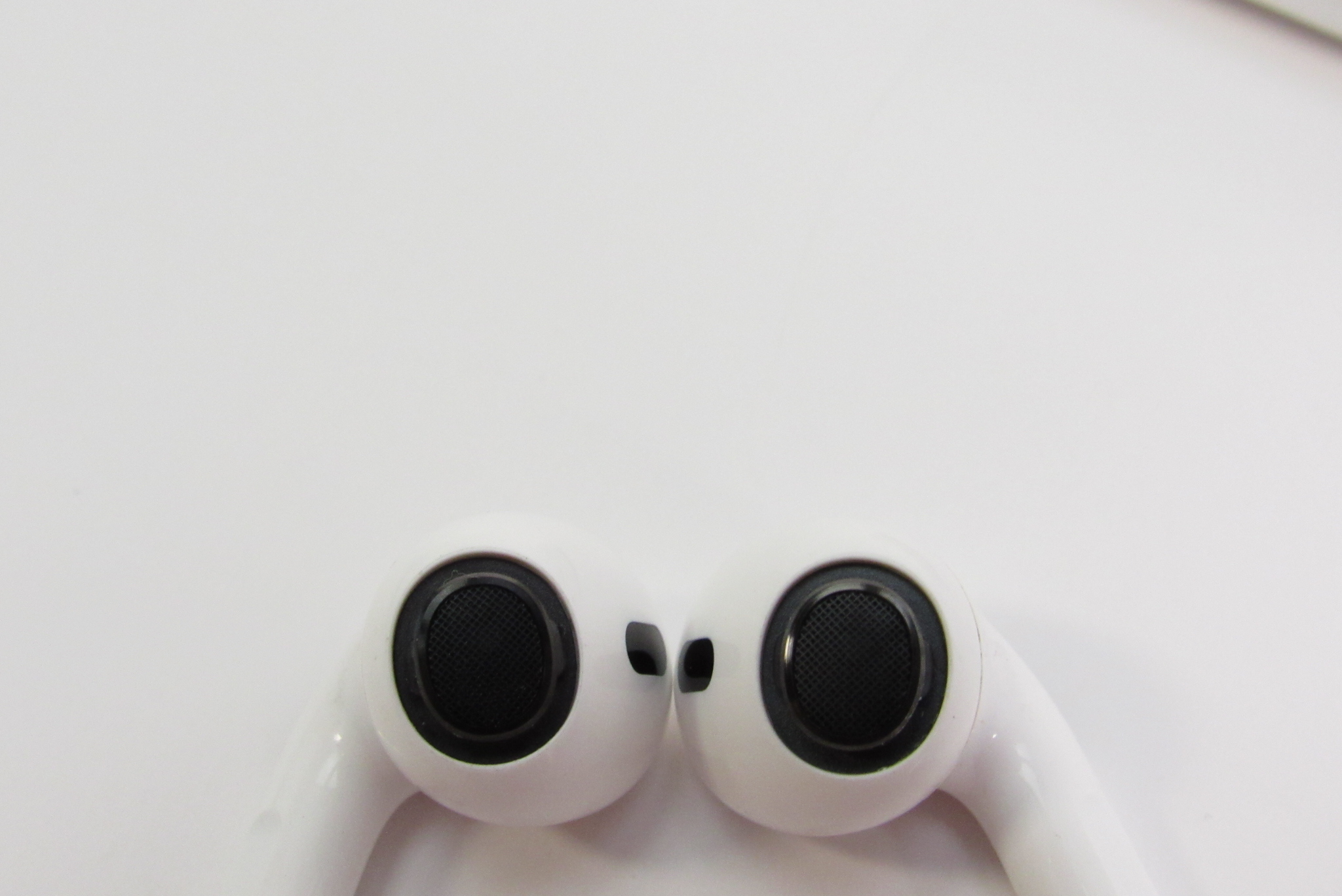 Apple AirPods Pro 2nd Generation A2698/A2699 Bluetooth In Apple AirPods Pro 2nd Generation A2698/A2699 Bluetooth In