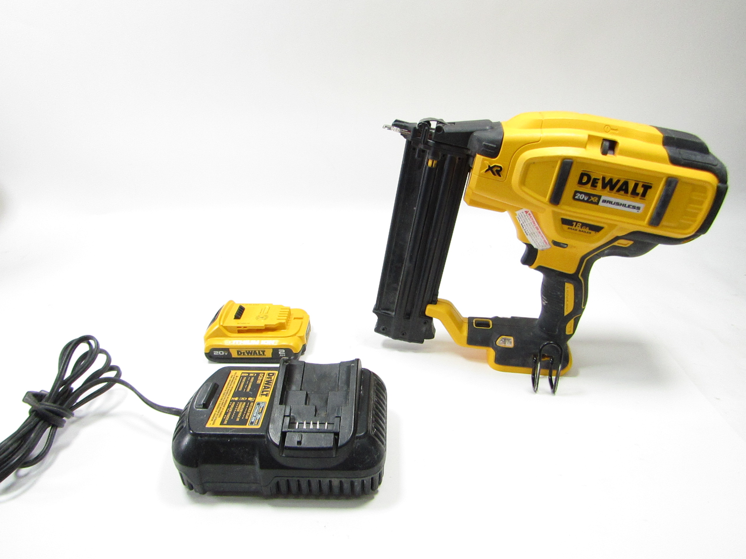 Dewalt dcn680d outlet