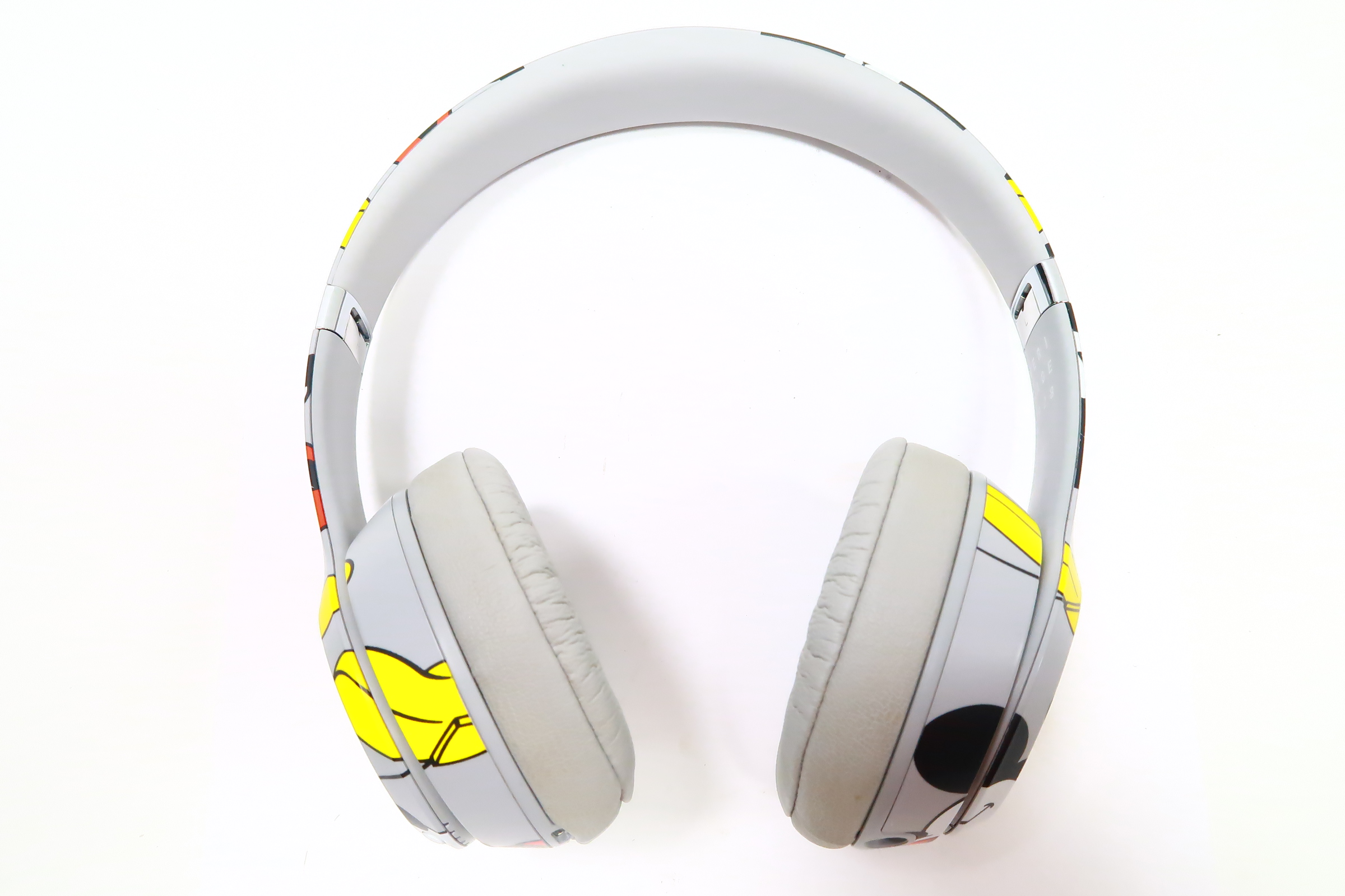 Amazon.com: Beats Solo3 Wireless Headphones - Mickeys 90th