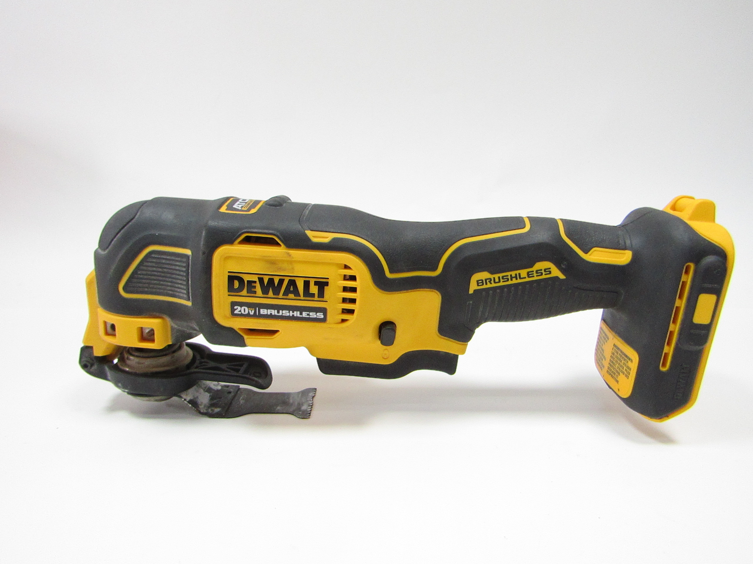 DeWALT DCS354 20V MAX Atomic Compact Series Oscillating Multi Tool