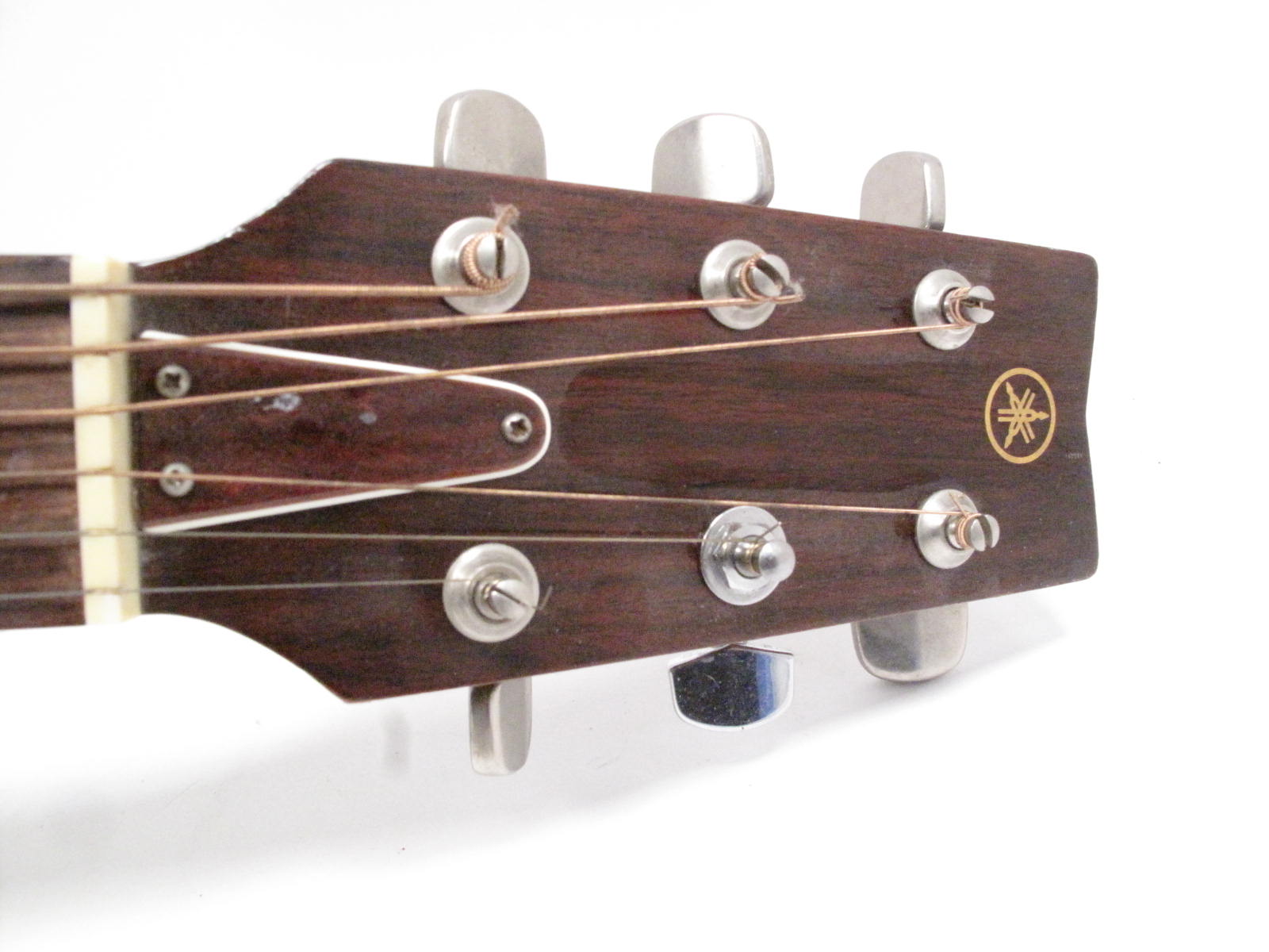 Yamaha FG-200 Right-Handed Acoustic Guitar Natural Finish Taiwan