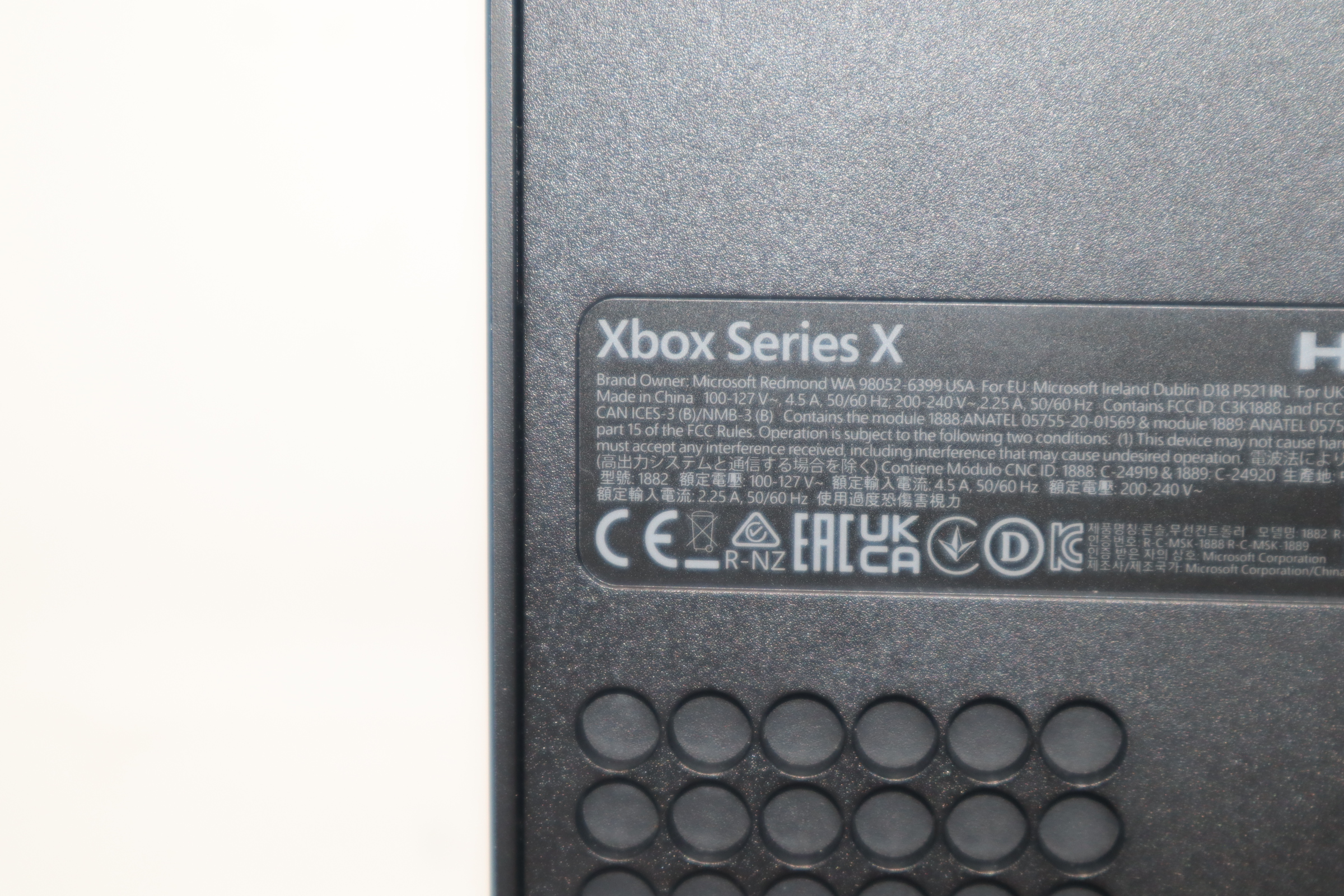 Microsoft Xbox Series X 1882 Black 1TB 4K Disc Ed Home Video