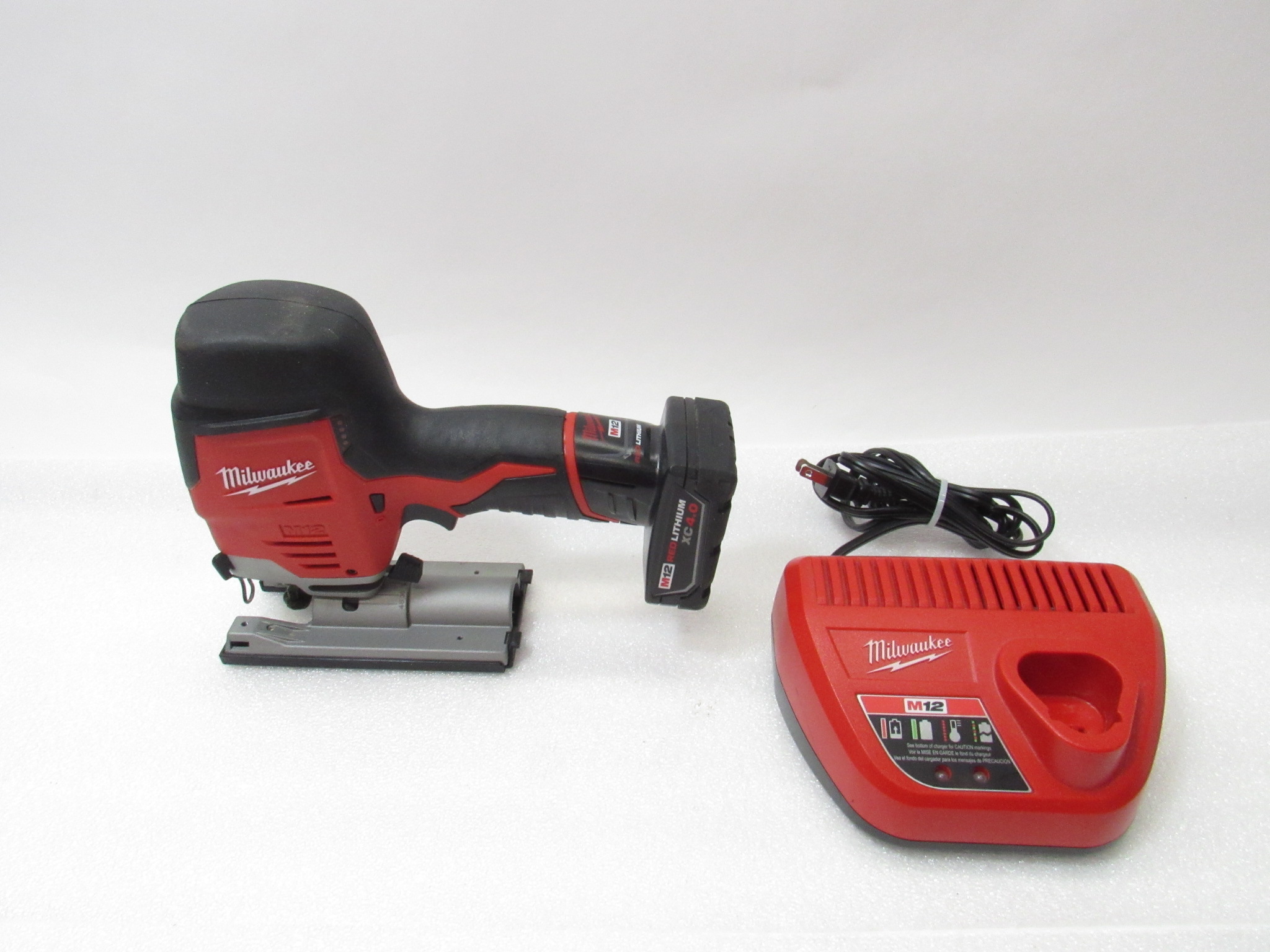 Milwaukee 2545-20 12V Lithium-Ion Cordless Jig Saw – Brushless Motor, Used, Red
