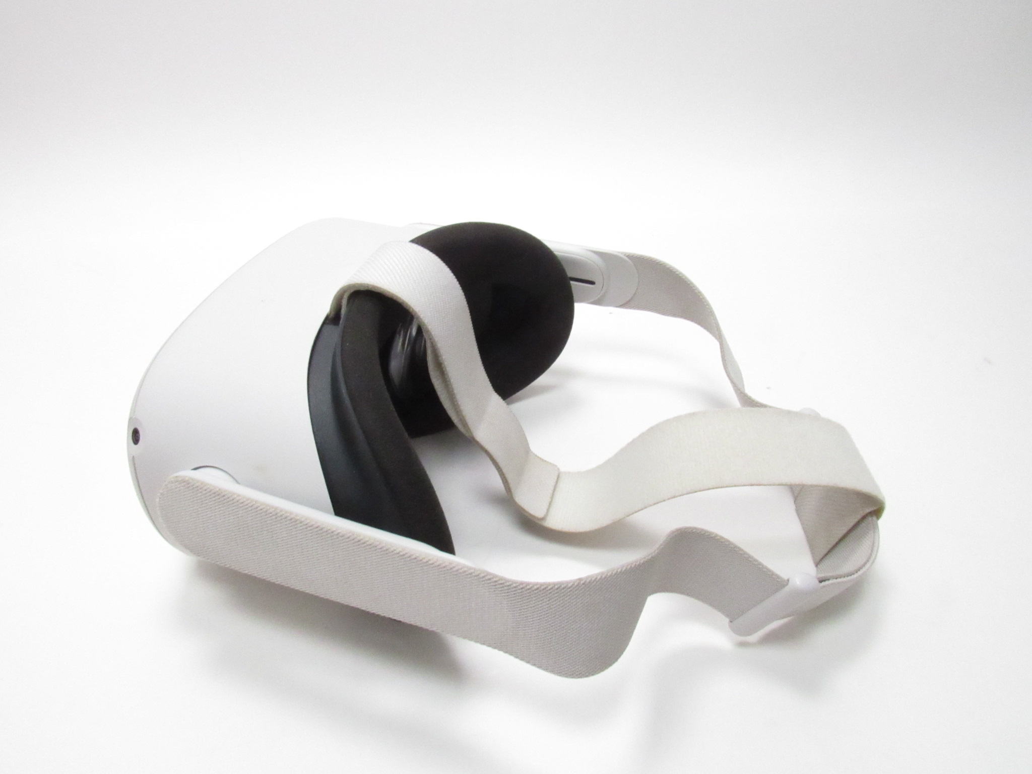 Oculus KW49CM 64GB AllinOne VR Headset Quest 2