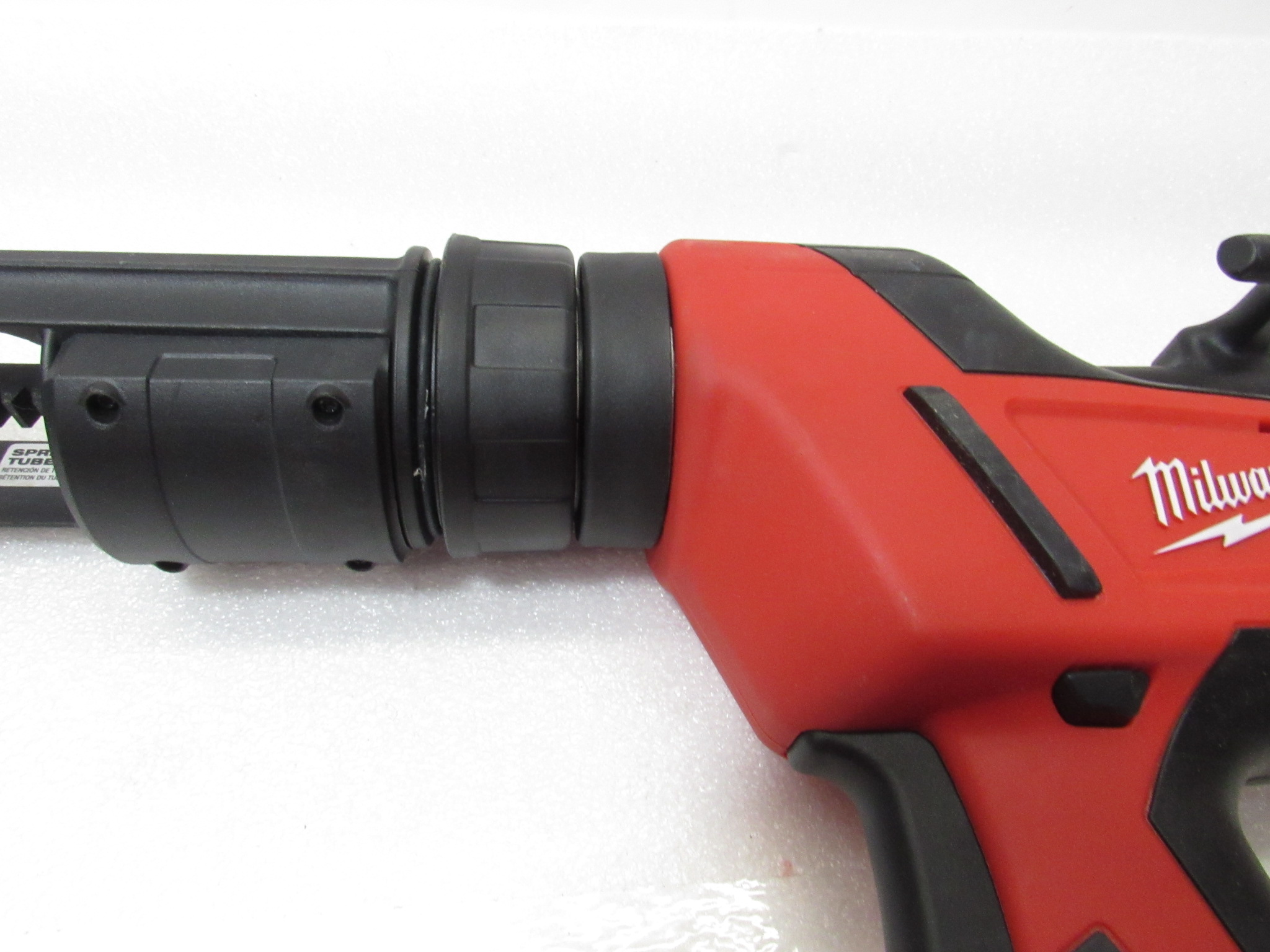 Milwaukee 264020 M18 Cordless 10oz Caulk Adhesive Gun