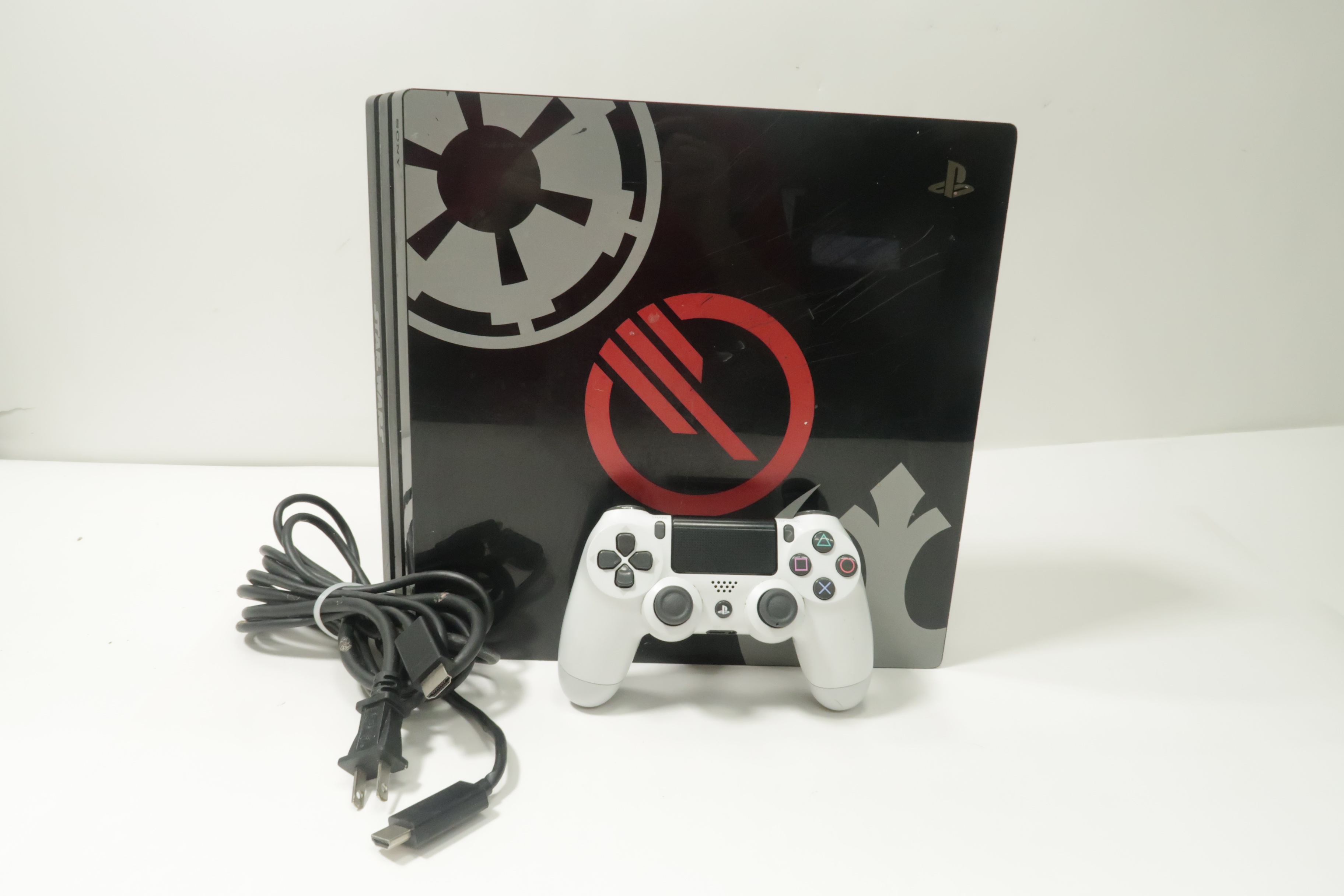 Sony PlayStation 4 Pro Console 1TB Star Wars: Battlefront II