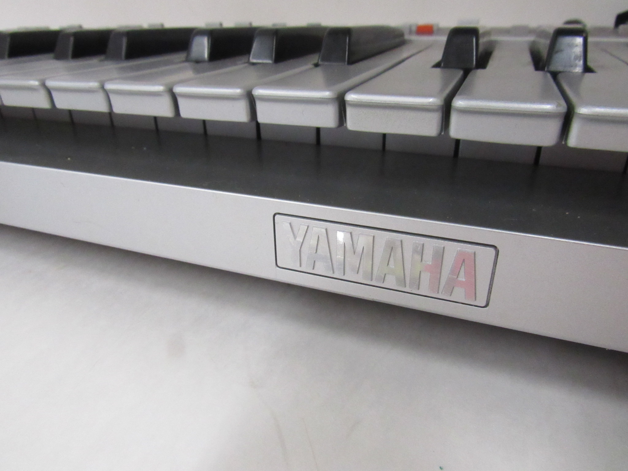 Yamaha PS-55S Keyboard Synthesizer Japan 49 Silver Keys Local