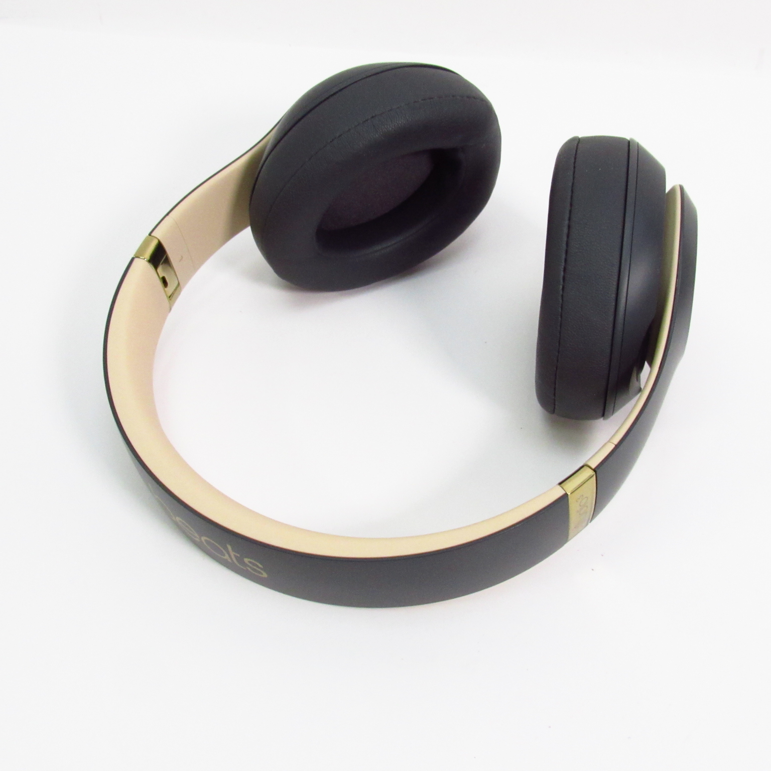 Beats Studio 3 Bluetooth Noise Cancelling Over-Ear