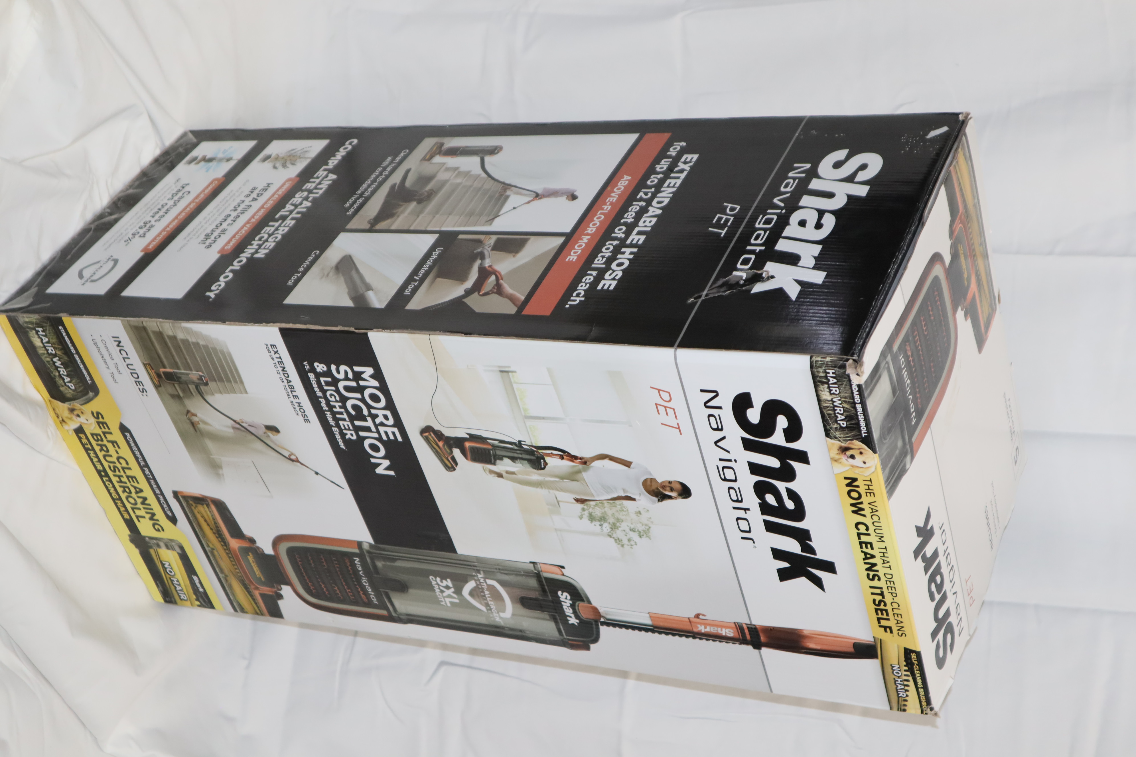 Shark ZU60 Navigator Pet Pro Bagless Upright Vacuum 6620/SelfCleaning