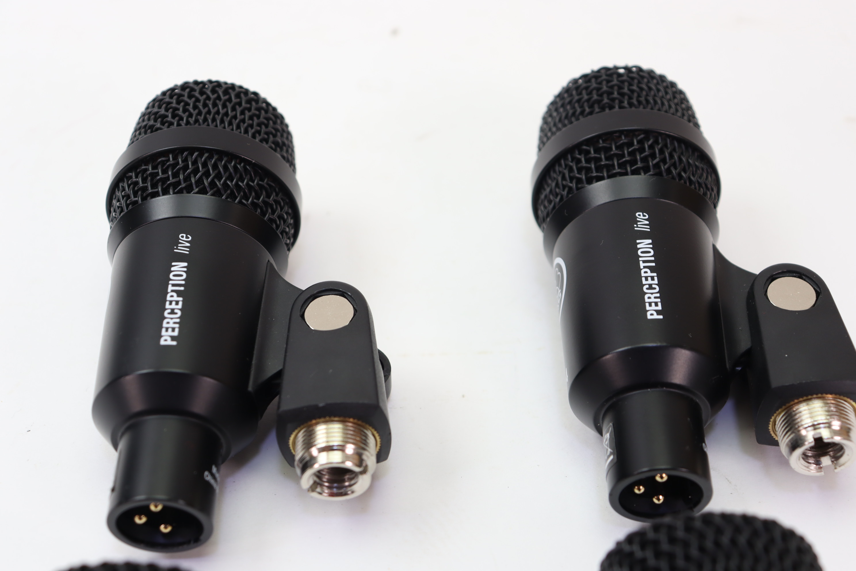 AKG Session 1 7 Piece Microphone Drum Set - Dynamic (P2, P4), Condenser ...
