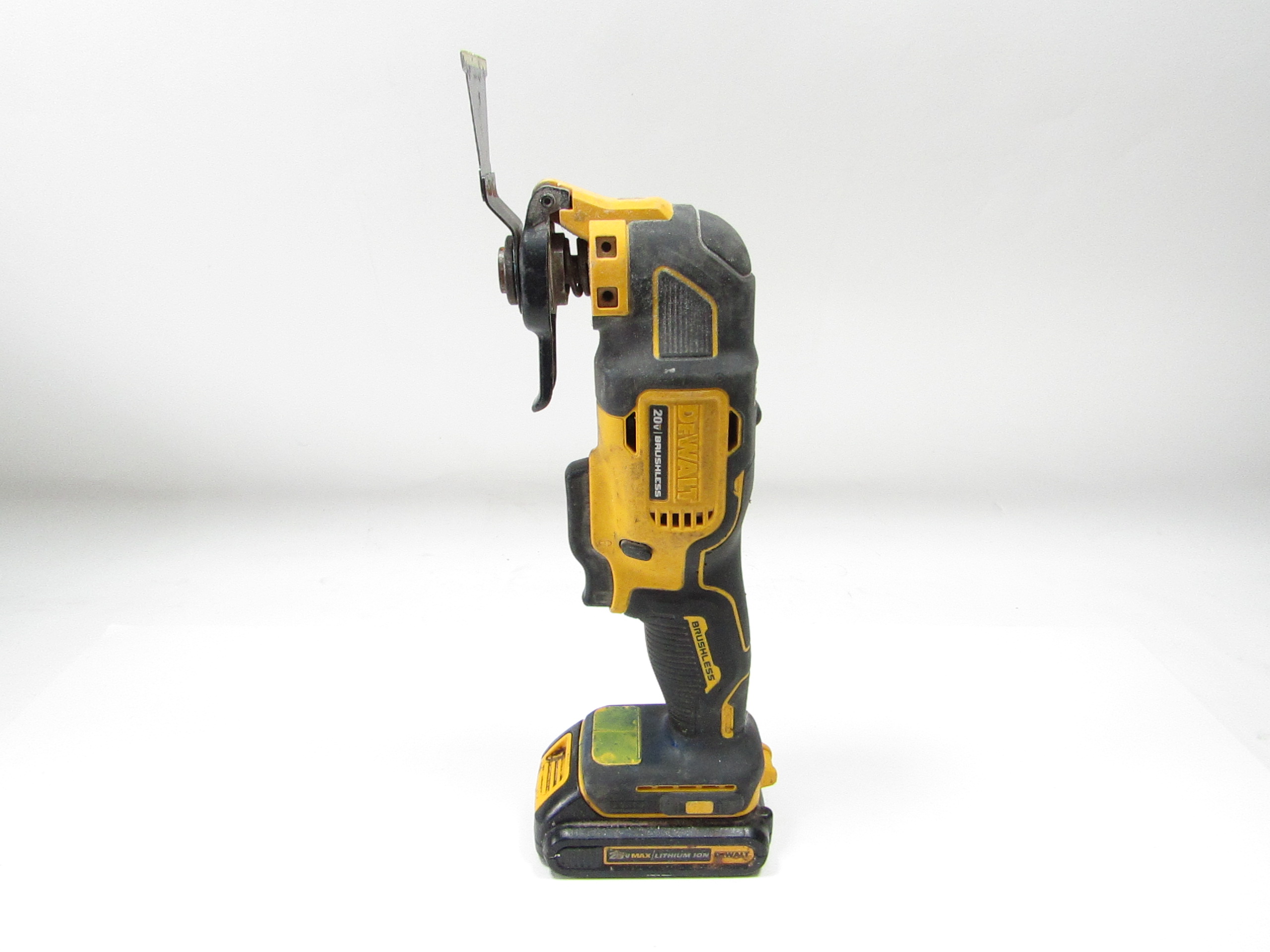 DeWALT DCS354 ATOMIC Compact Series 20-Volt MAX Oscillating Multi-Tool