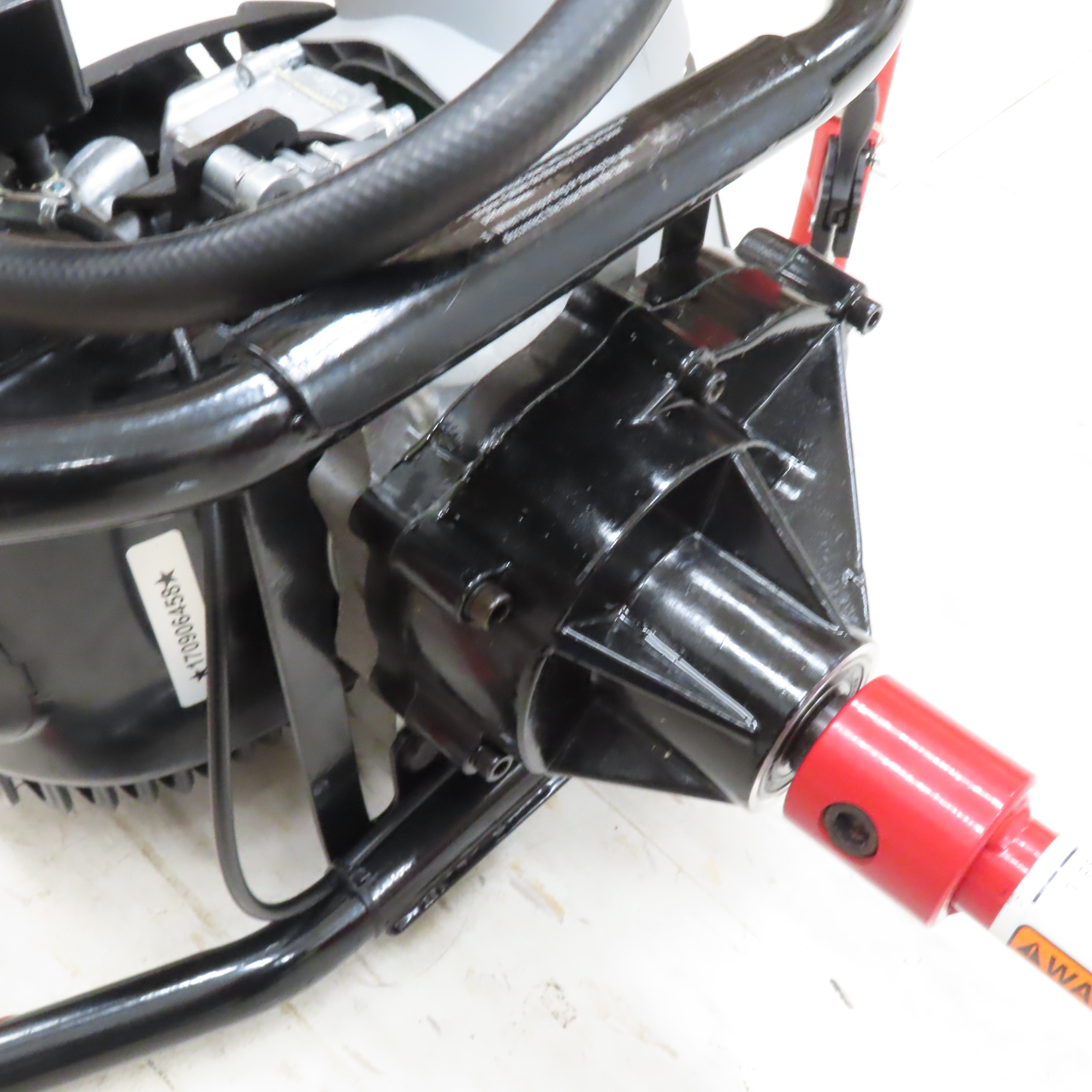 Eskimo HC40 8" 4Stroke Propane Ice Auger (Local PickUp Only)