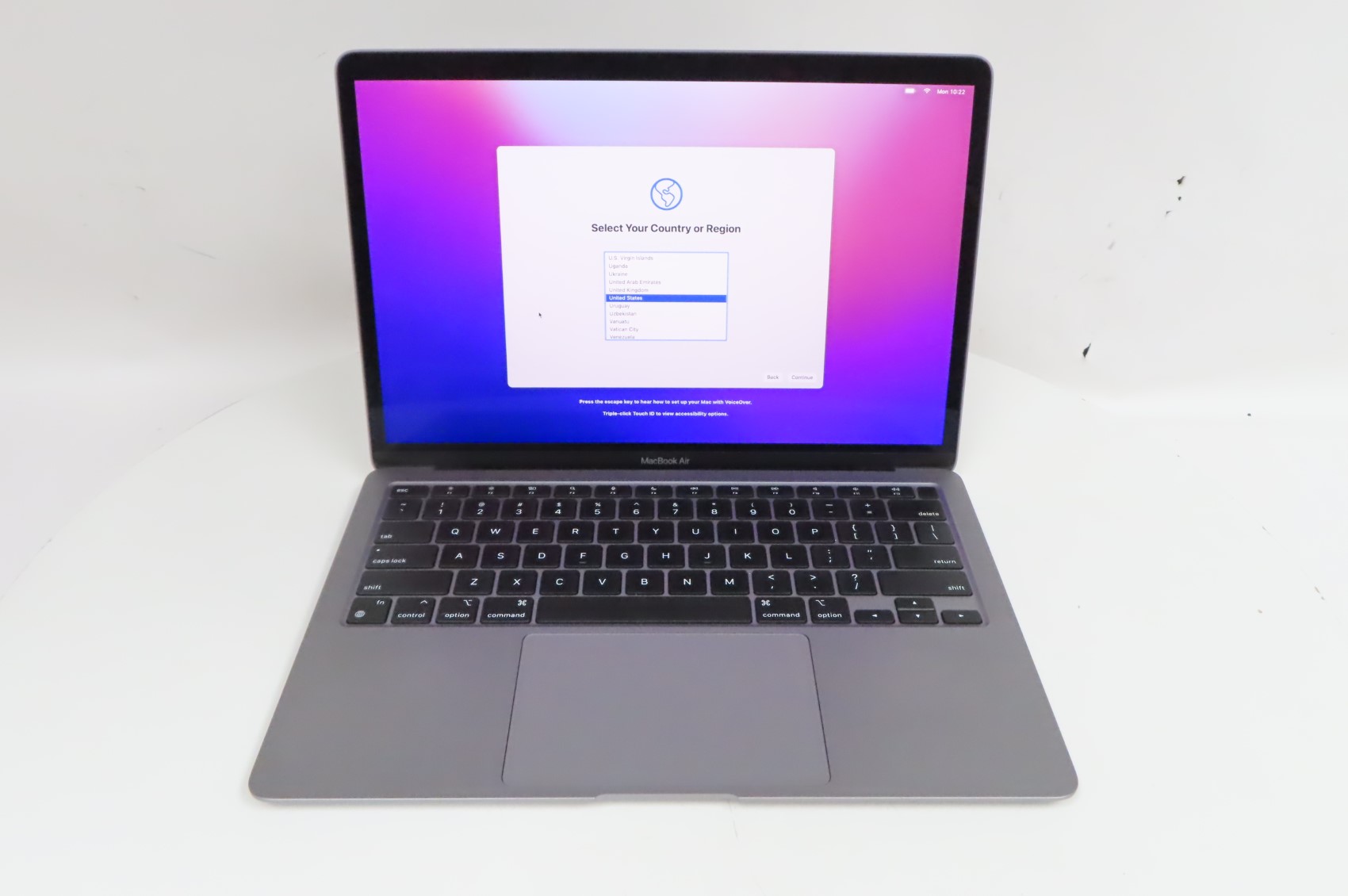 Apple MacBook Air (2020) MGN63LL/A M1 3.2GHz 7-Core GPU 8GB RAM 256GB ...