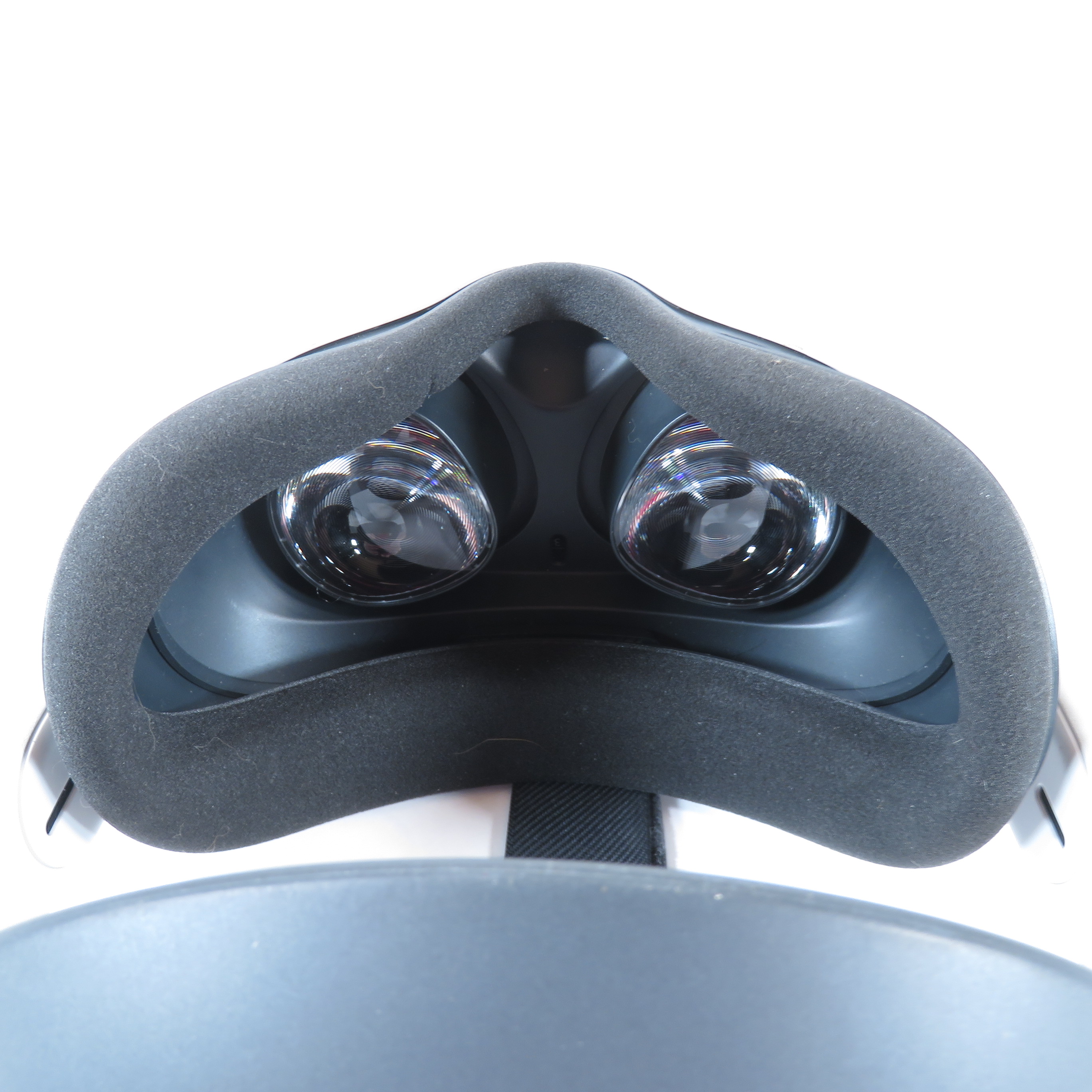 Oculus Quest 2 301-00351-01 Advanced All-in-One 256GB White VR Headset