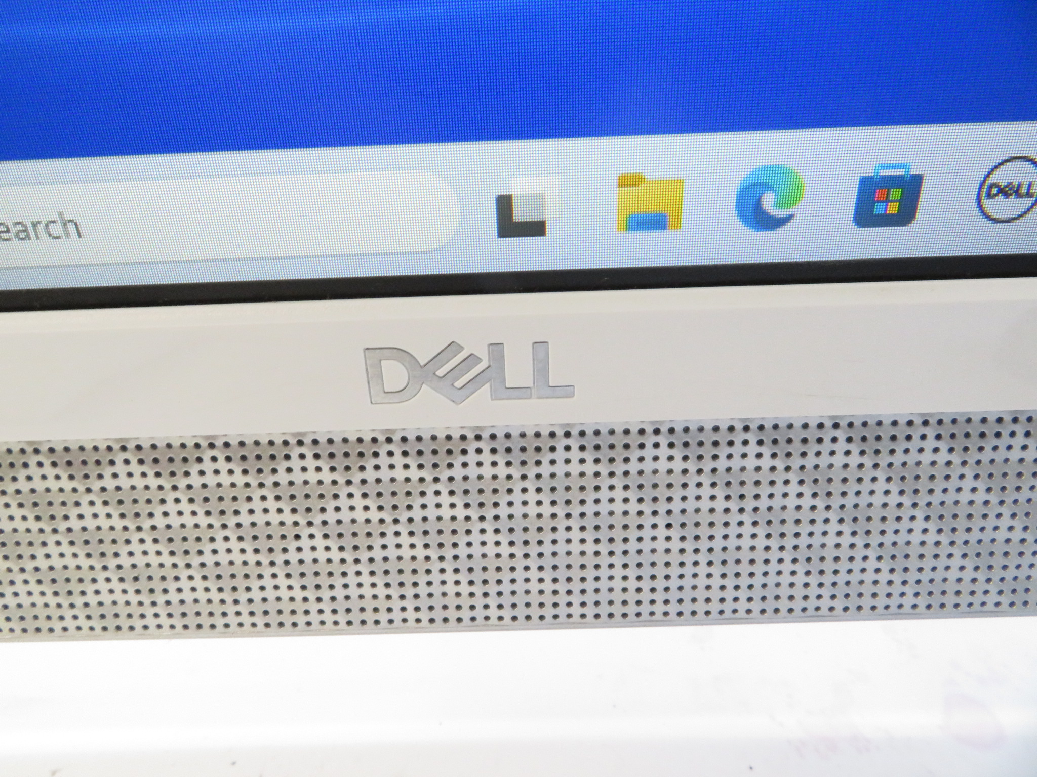 Dell Inspiron 5400 AIO Intel Core i7-1165G7 2.80GHz 16GB RAM 256GB