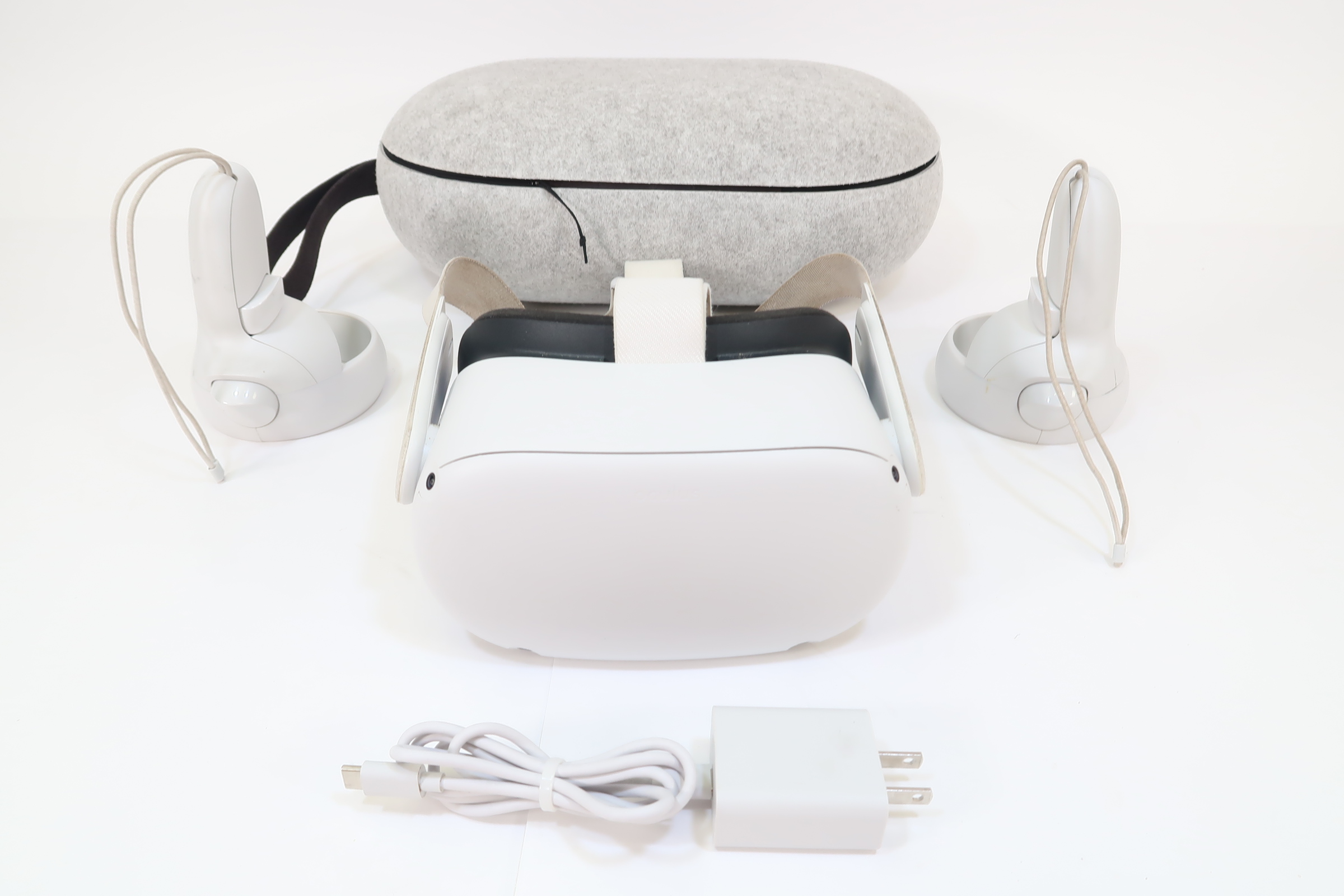 Meta Quest 2 KW49CM Advanced AllInOne VR Headset 128GB w/ Controllers