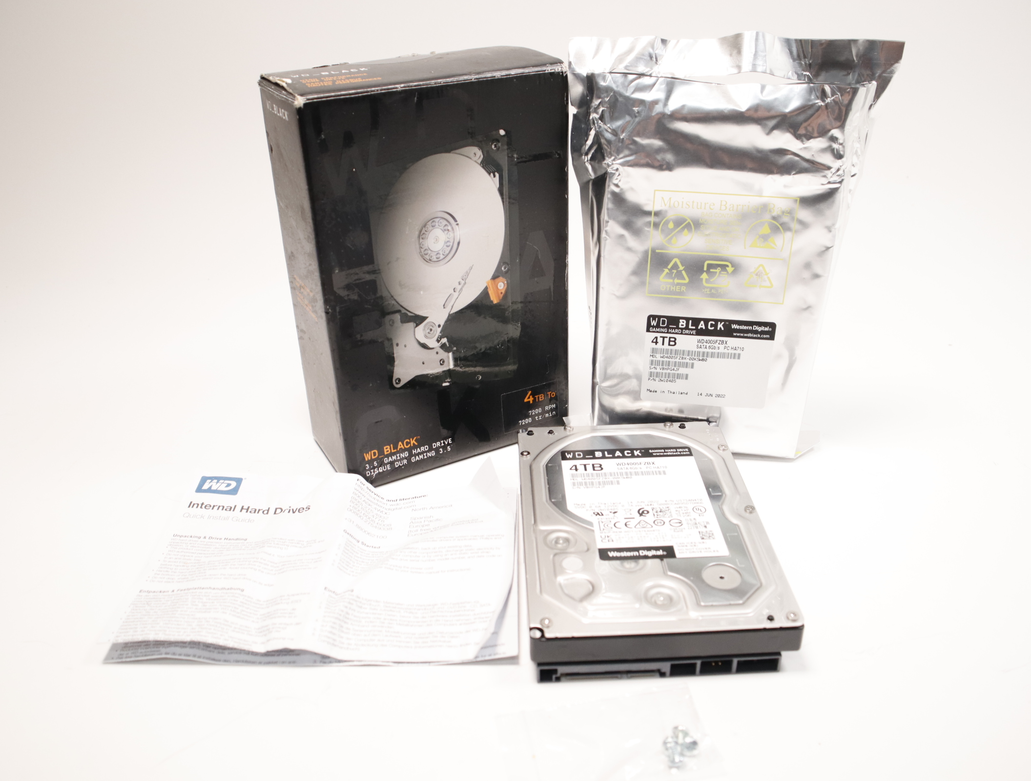 Western Digital Black 3.5 gaming store hard drive 4tb